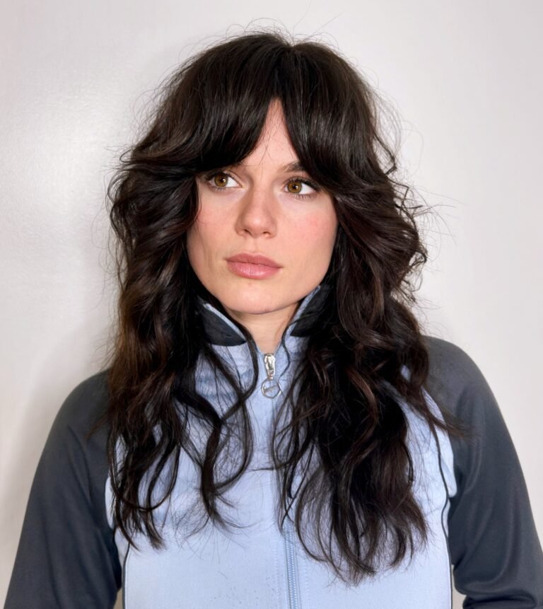 Retro Hairstyles with Bangs: 15 Vintage-Inspired Ideas to Try Now