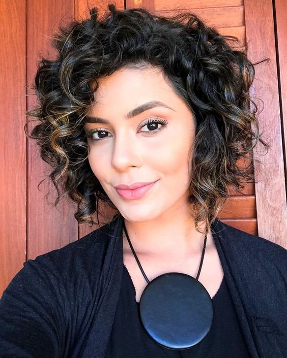 Wavy Bob Hairstyles