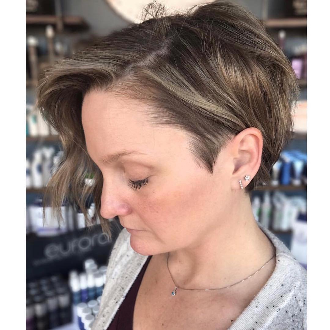 Undercut bixie with a long voluminous wavy top