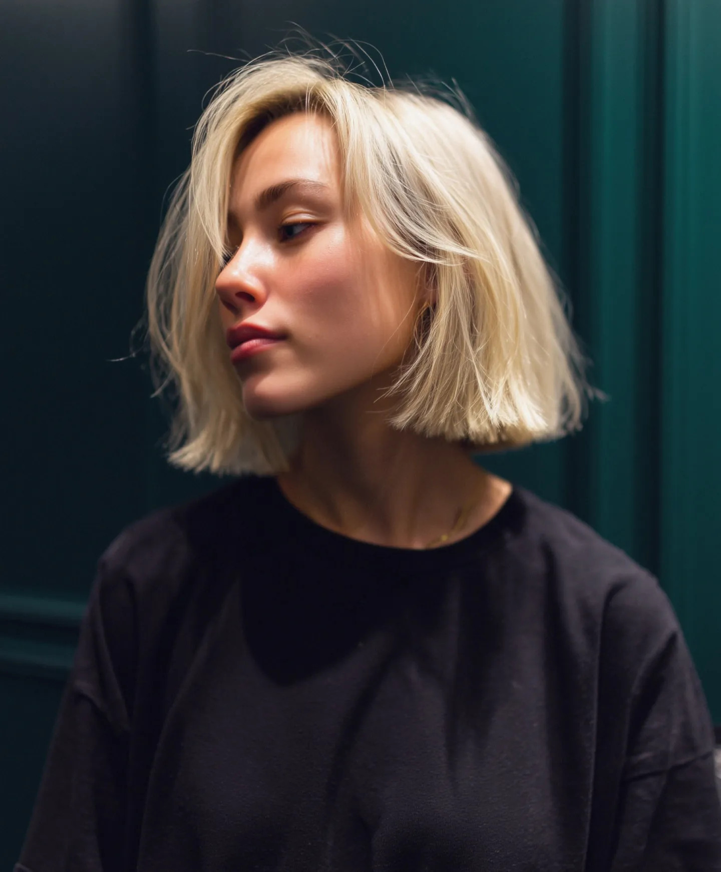 Textured blonde bob with side-swept front