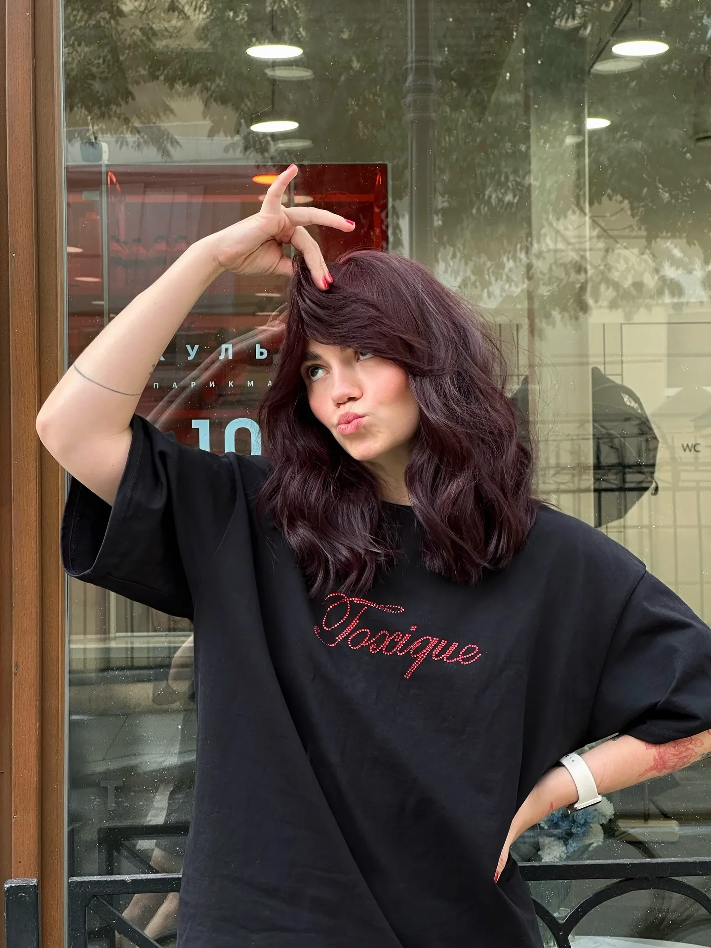 Long dark wavy shag with subtle burgundy red undertones