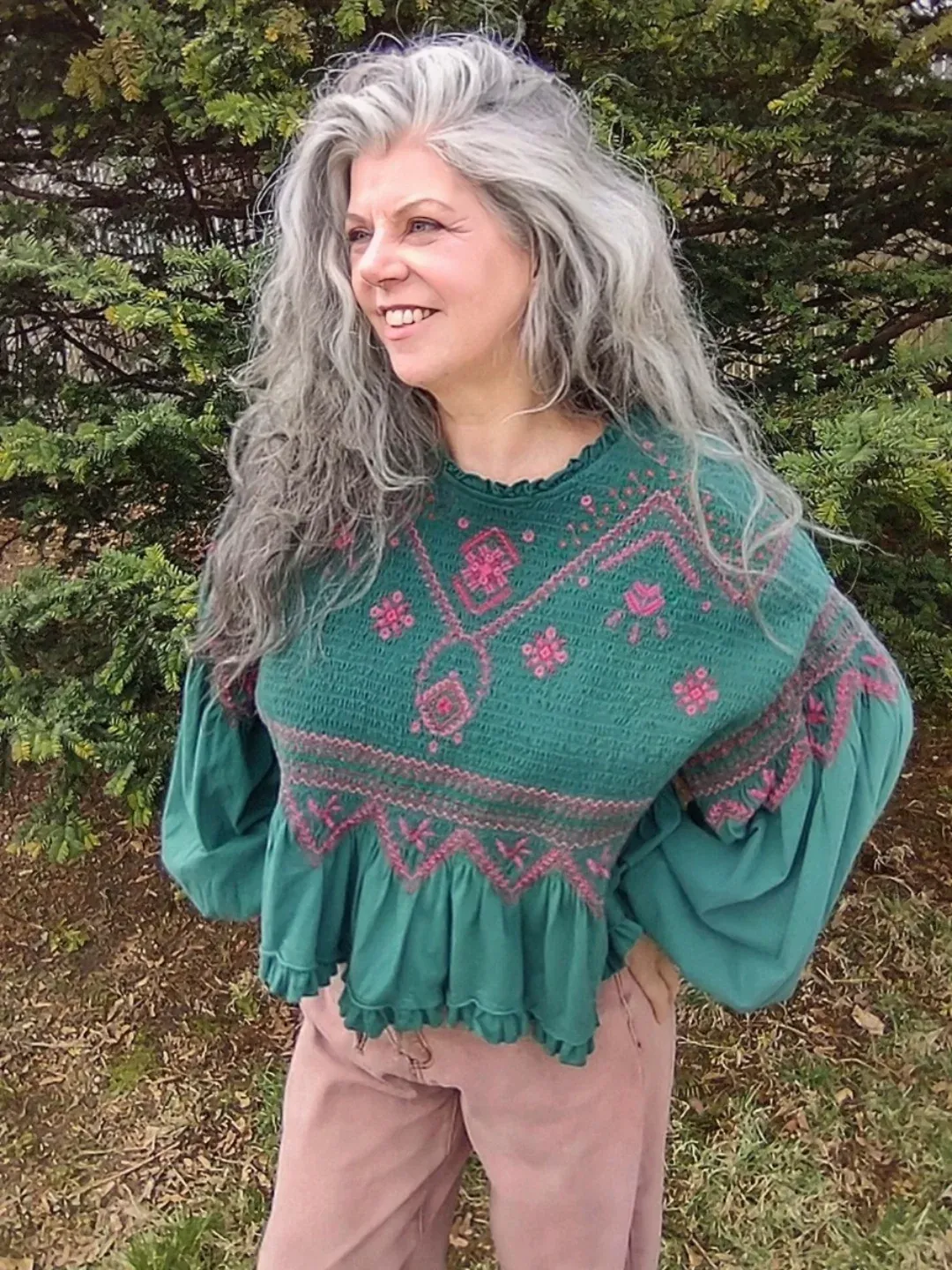 Voluminous long natural grey waves