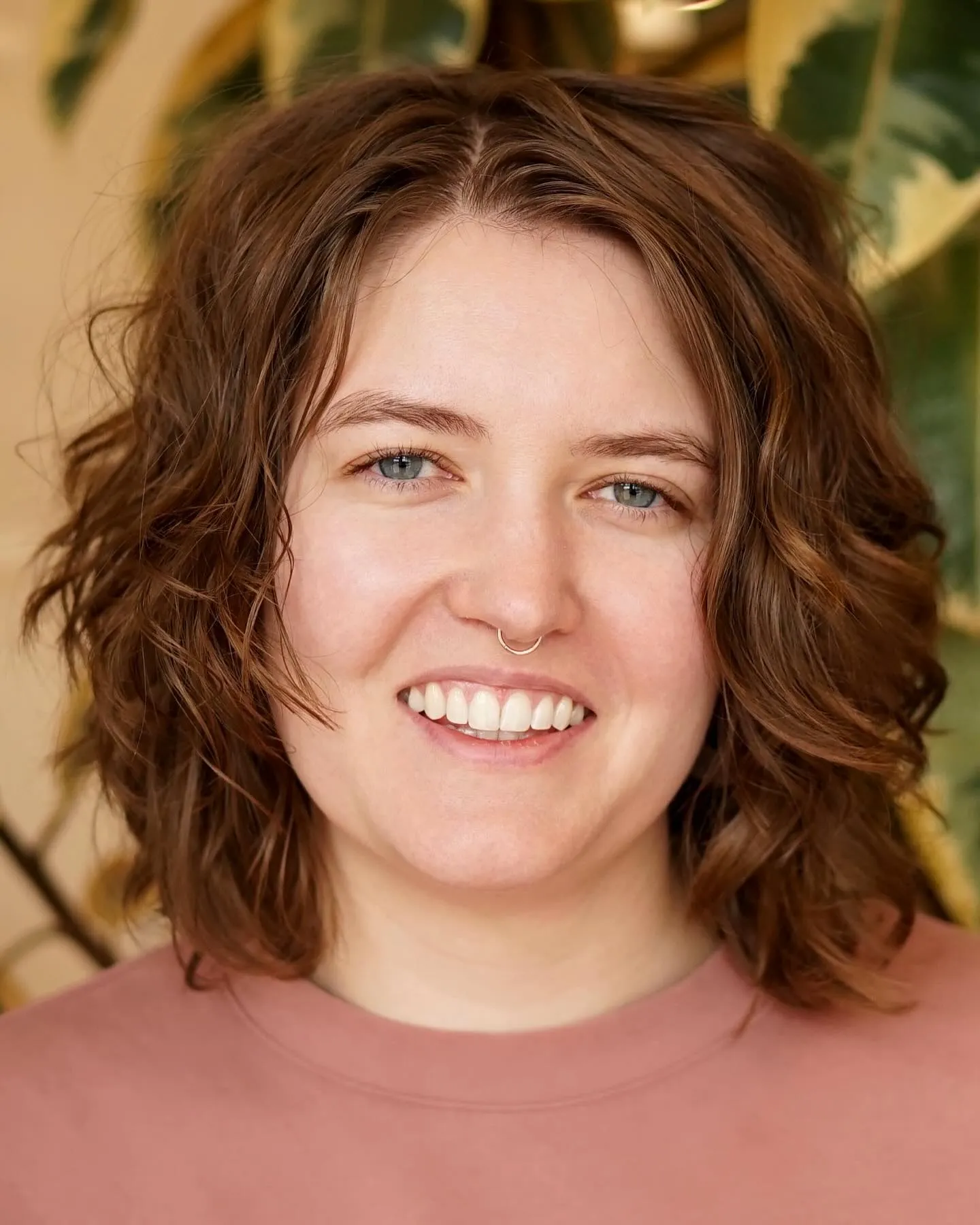 Natural wavy lob with off-centre part