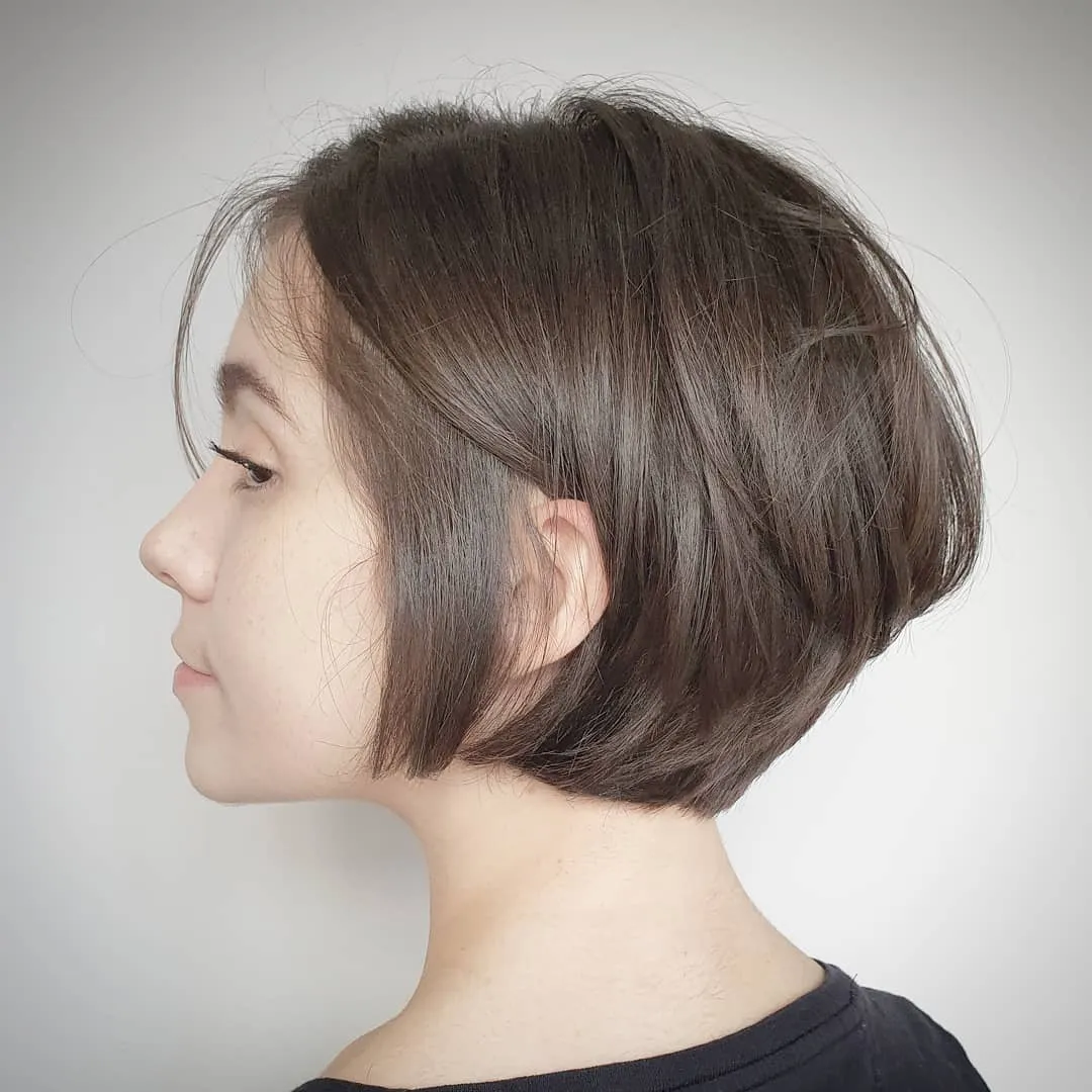 Graduated side-parted bob with a rounded back