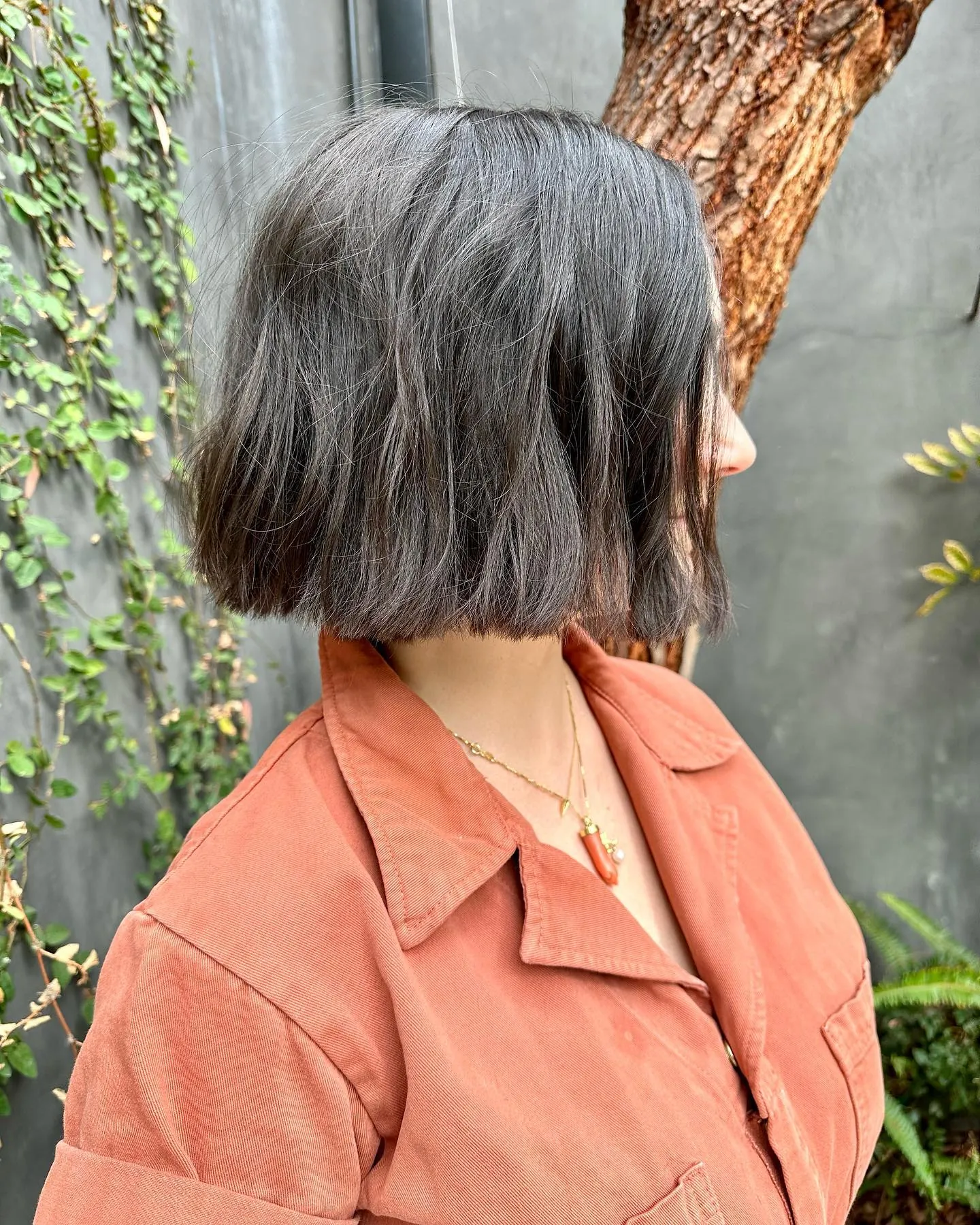 Blunt jaw-length bob with a dark one-length perimeter and soft natural bend