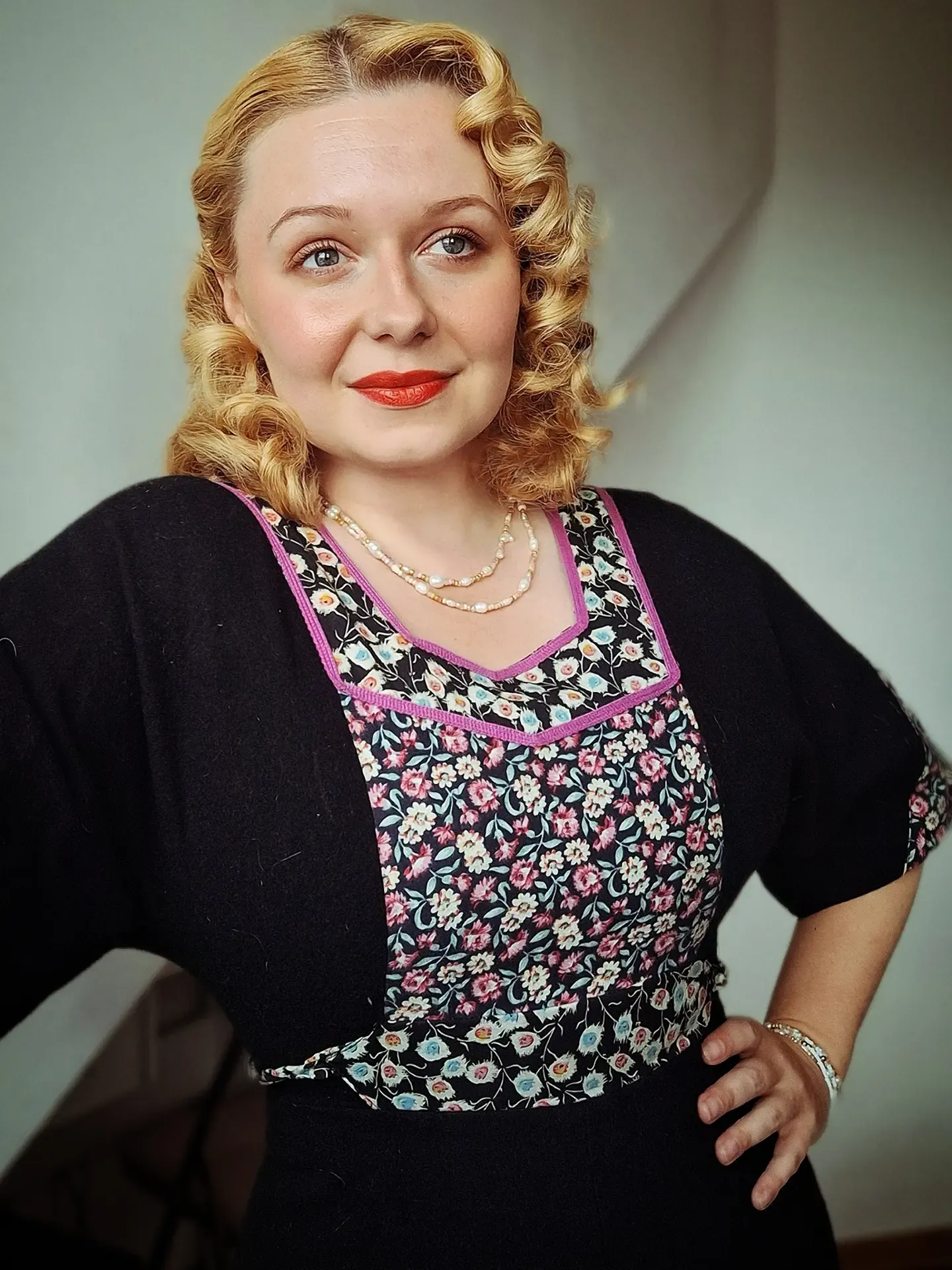 Finger-Wave Curls