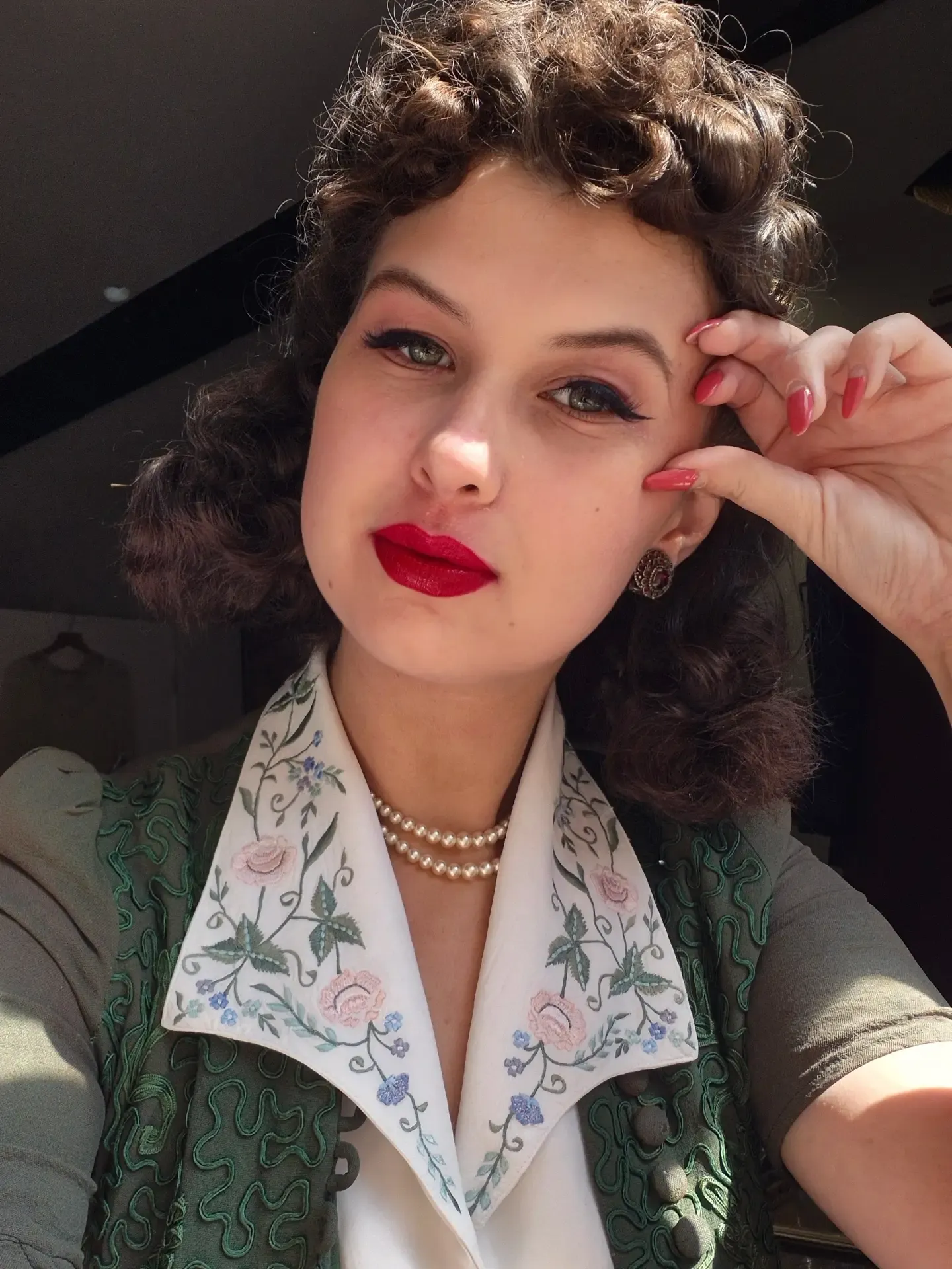 Short Sculpted Curls