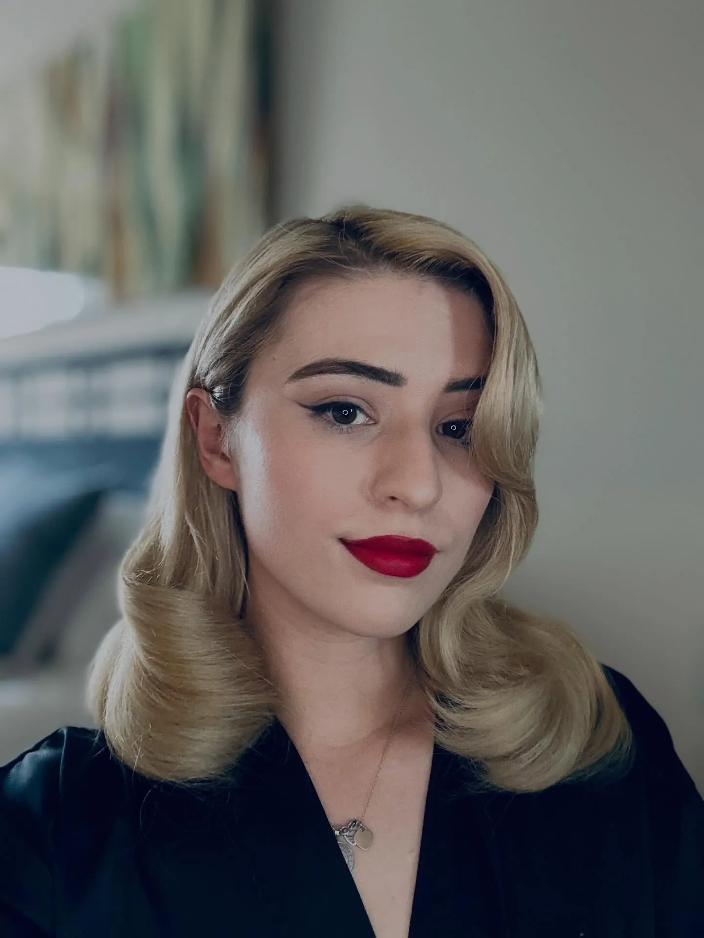 Brushed Glamour Waves