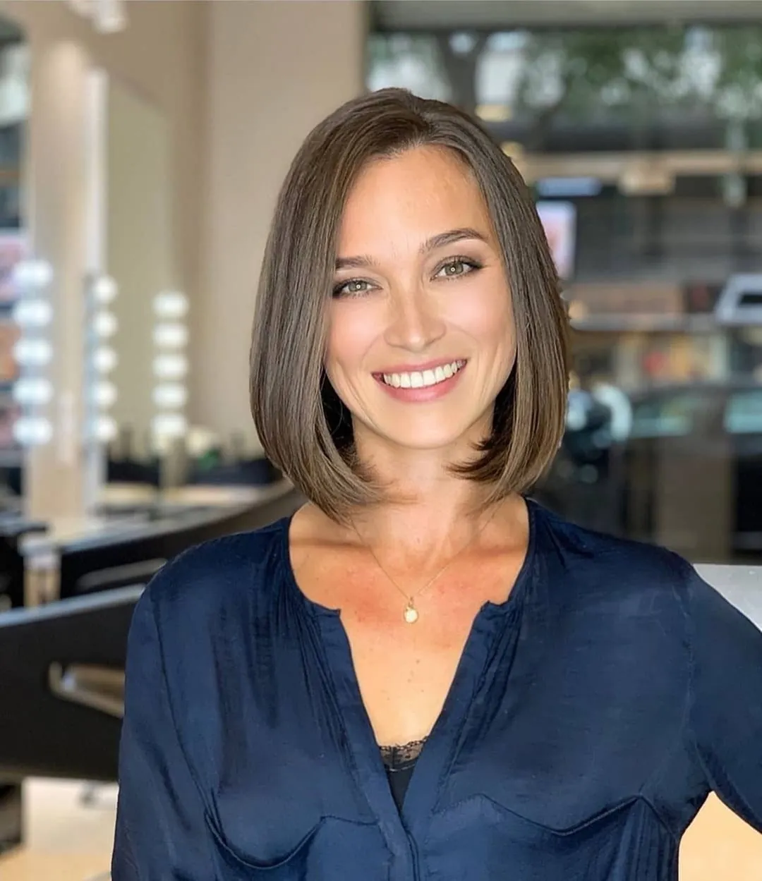 Softly curved A-line bob with longer front pieces
