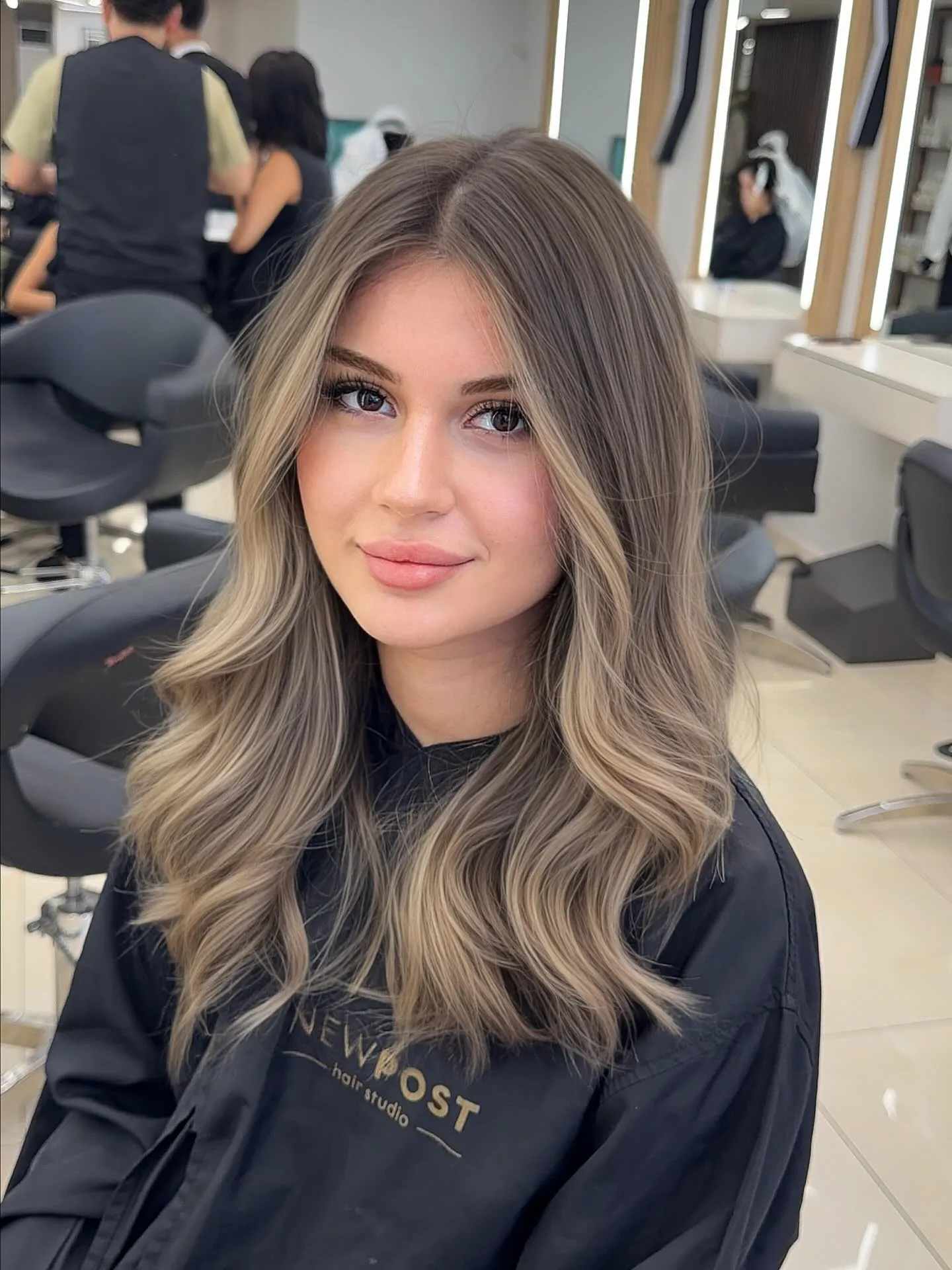 Soft Ash Blonde Waves