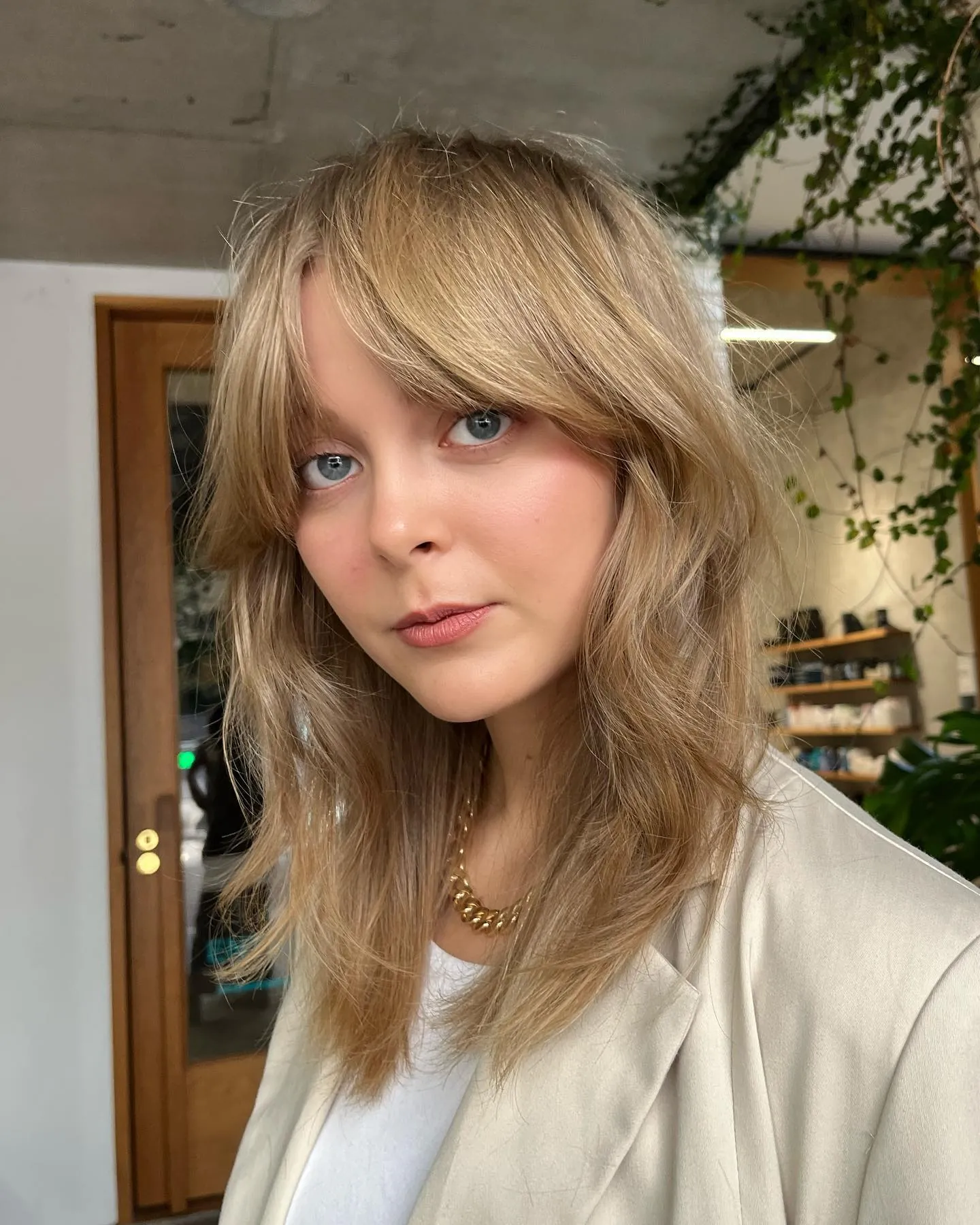 bell-bottom-haircut