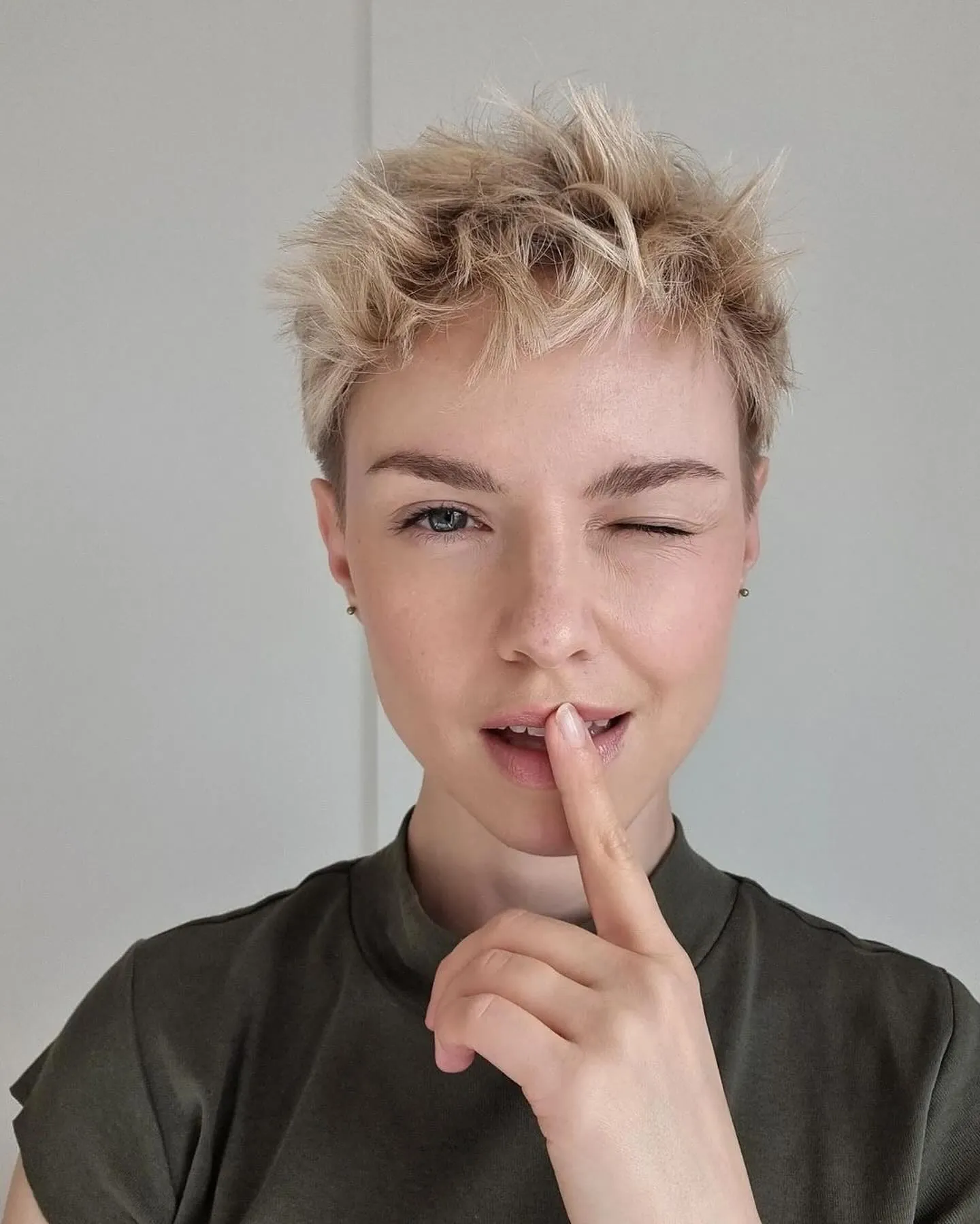 Spiky Blonde Pixie in blonde hair