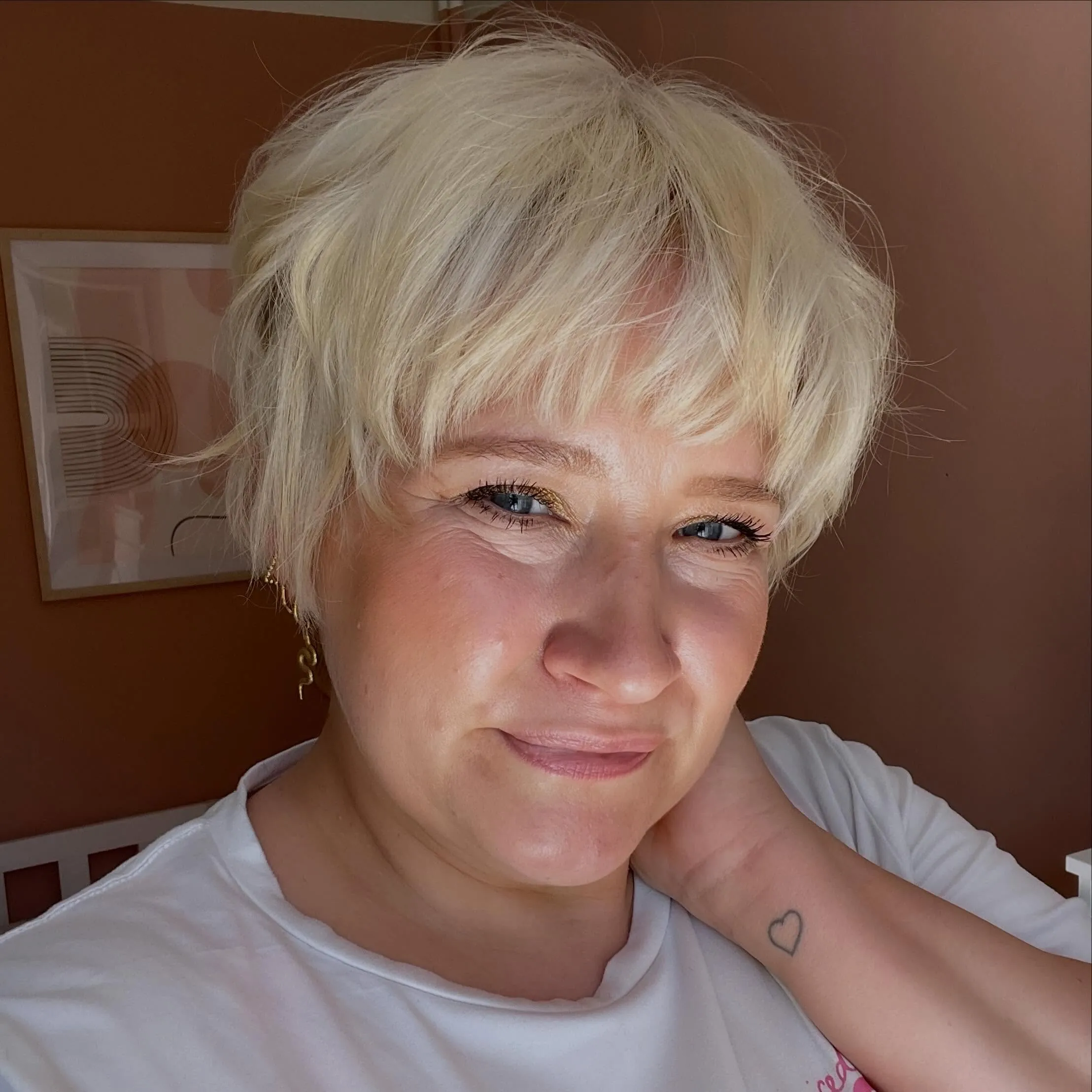 Soft Fringe Pixie in blonde hair
