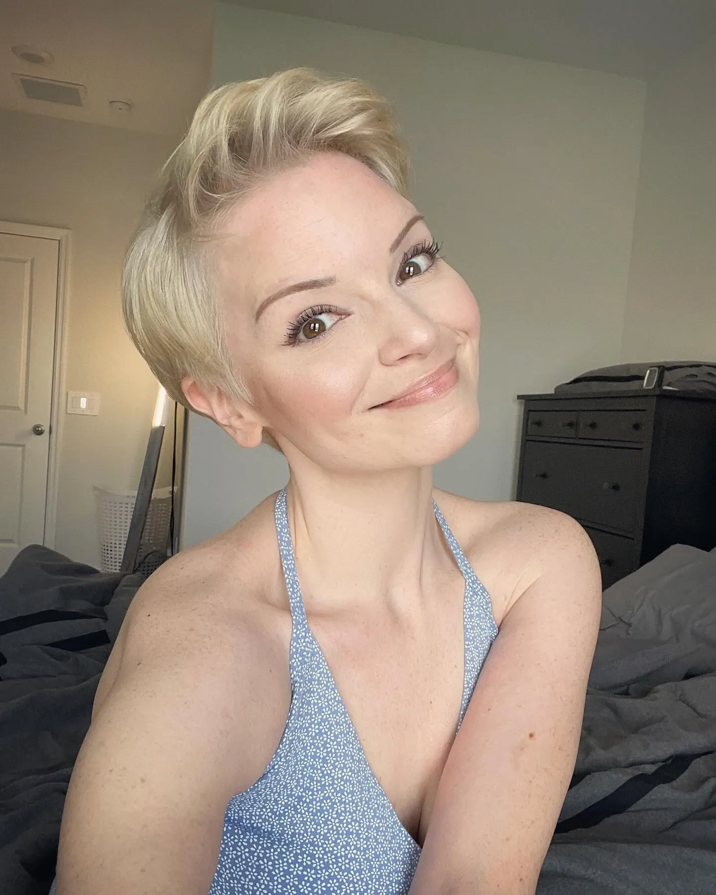 Swept Quiff Pixie in blonde hair