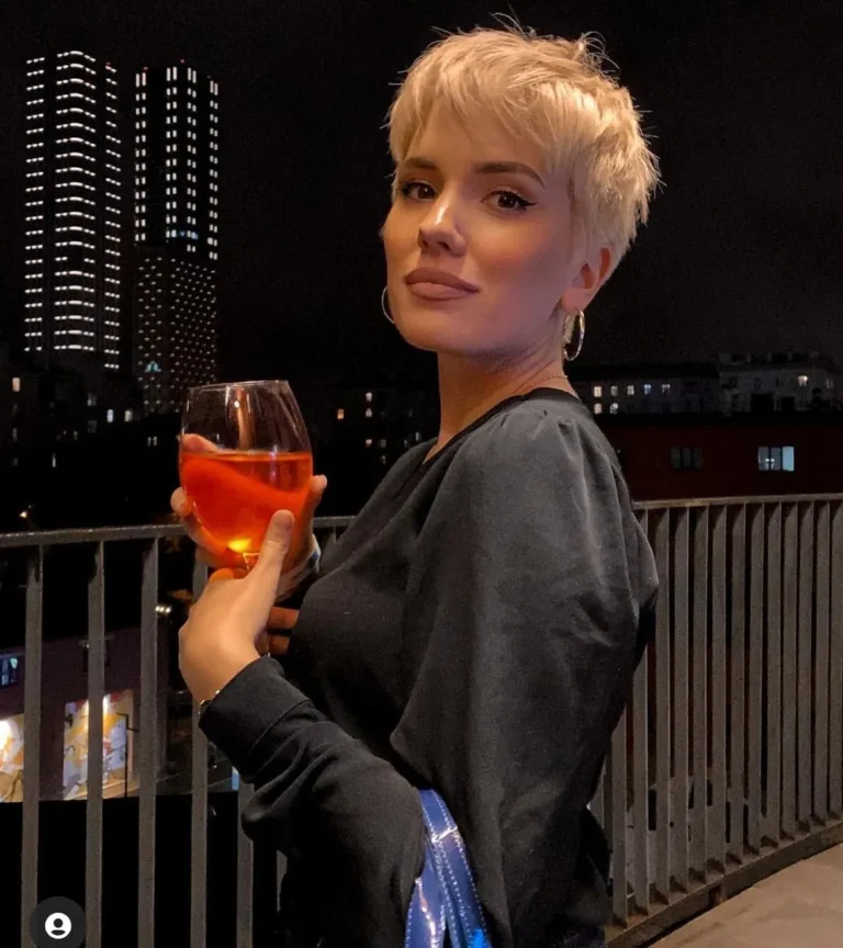 Blonde Pixie Haircuts: 22 Bold Ideas
