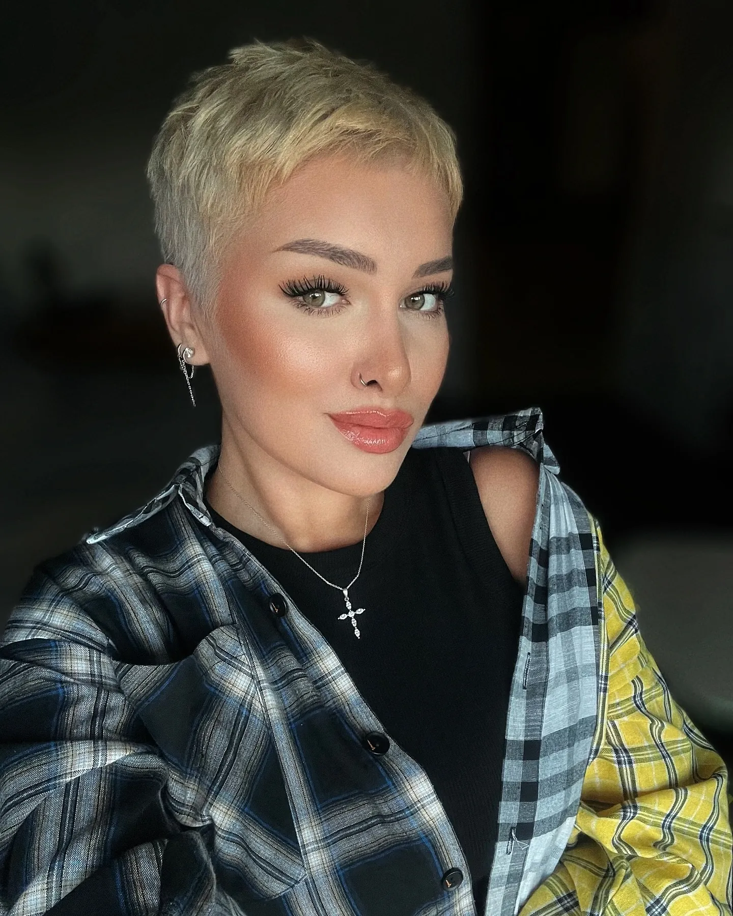 Textured Crop in blonde hair