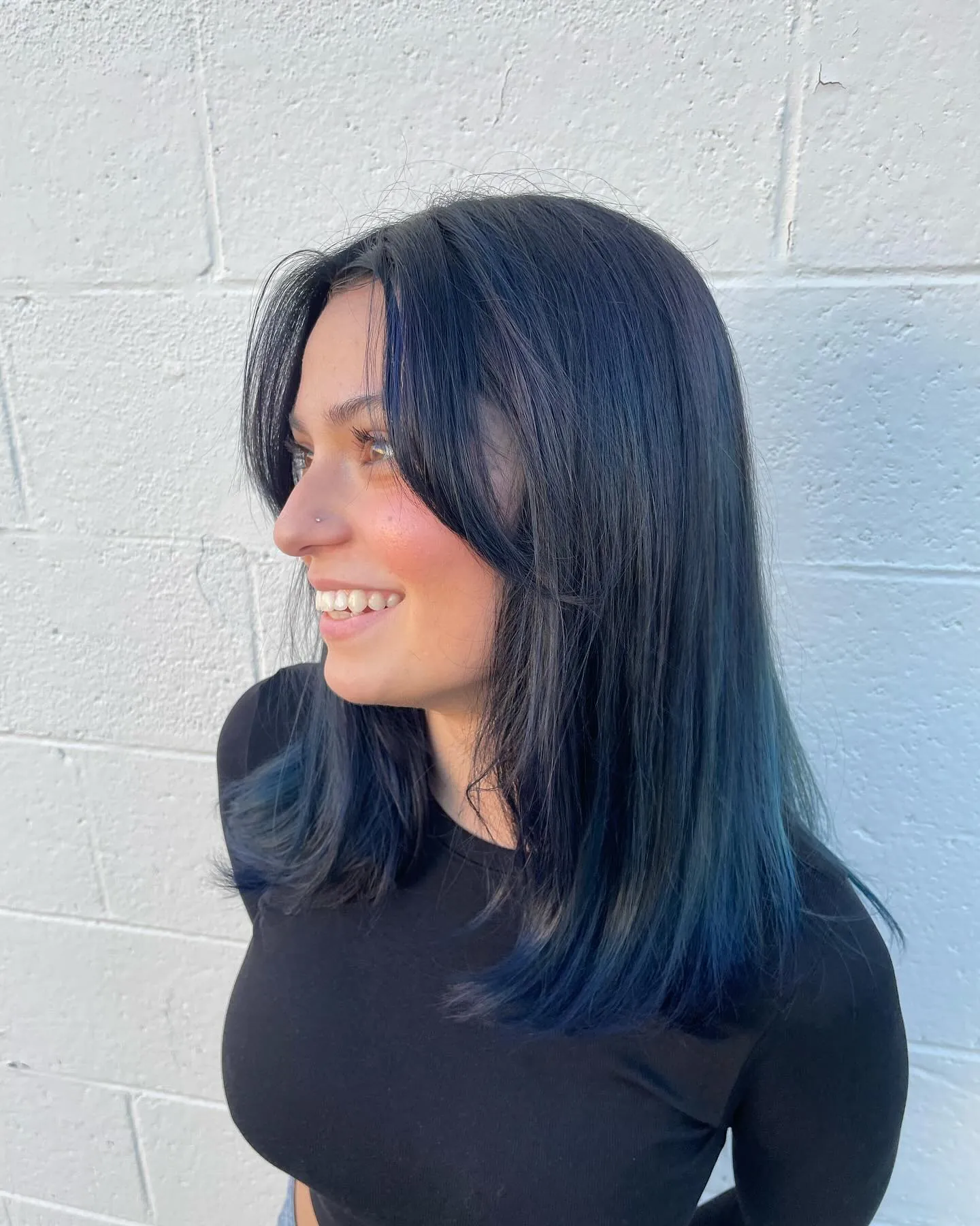 Straight Blue-Black Lob showing blue black hair colour