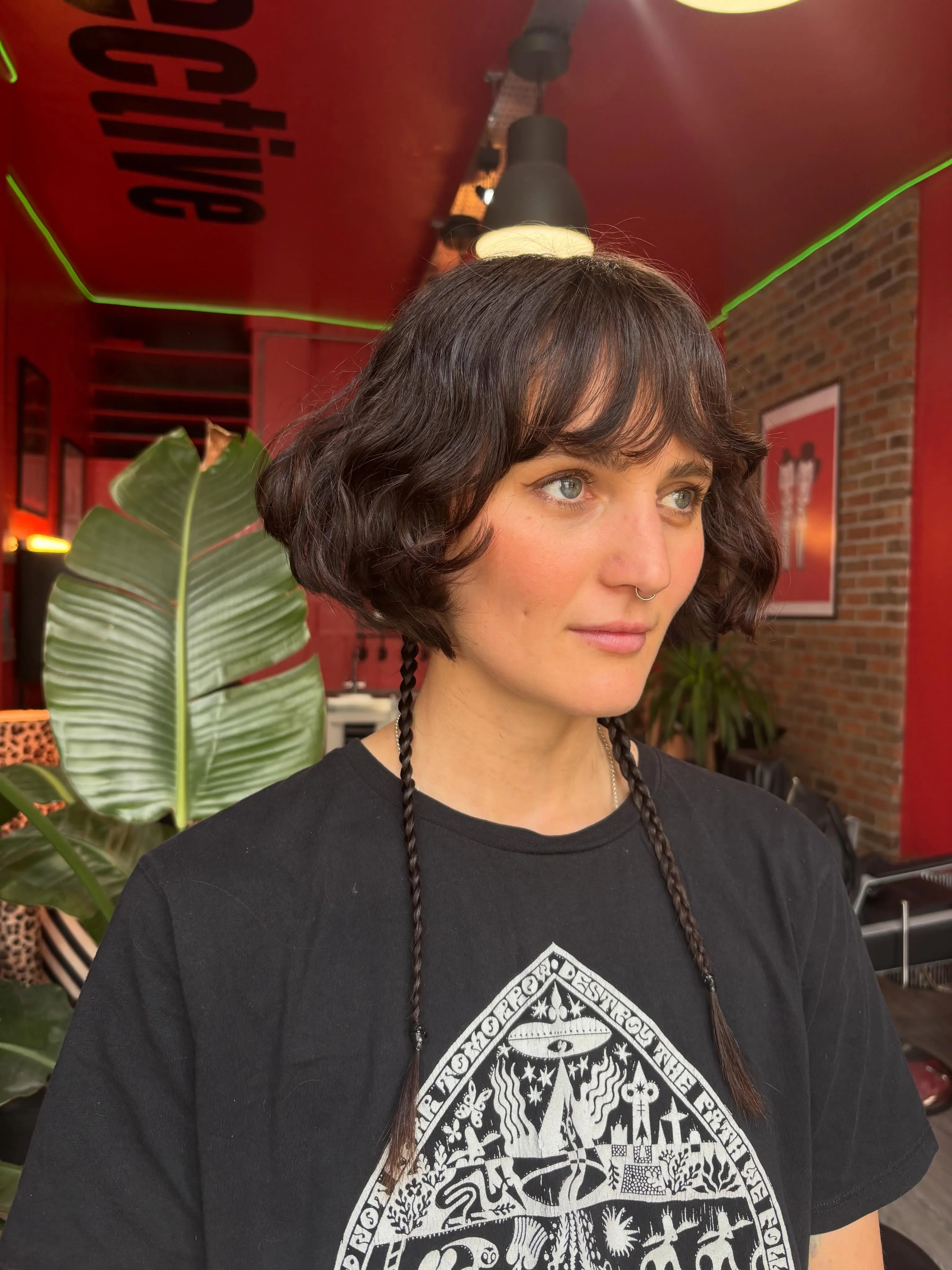 Sculpted Wavy Bob