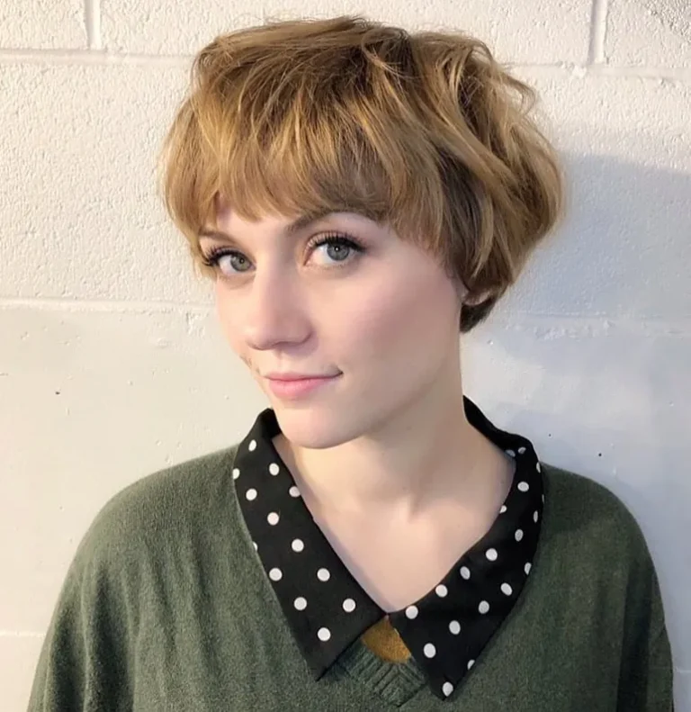 Bowl Cut for Women: 22 Bold Ideas