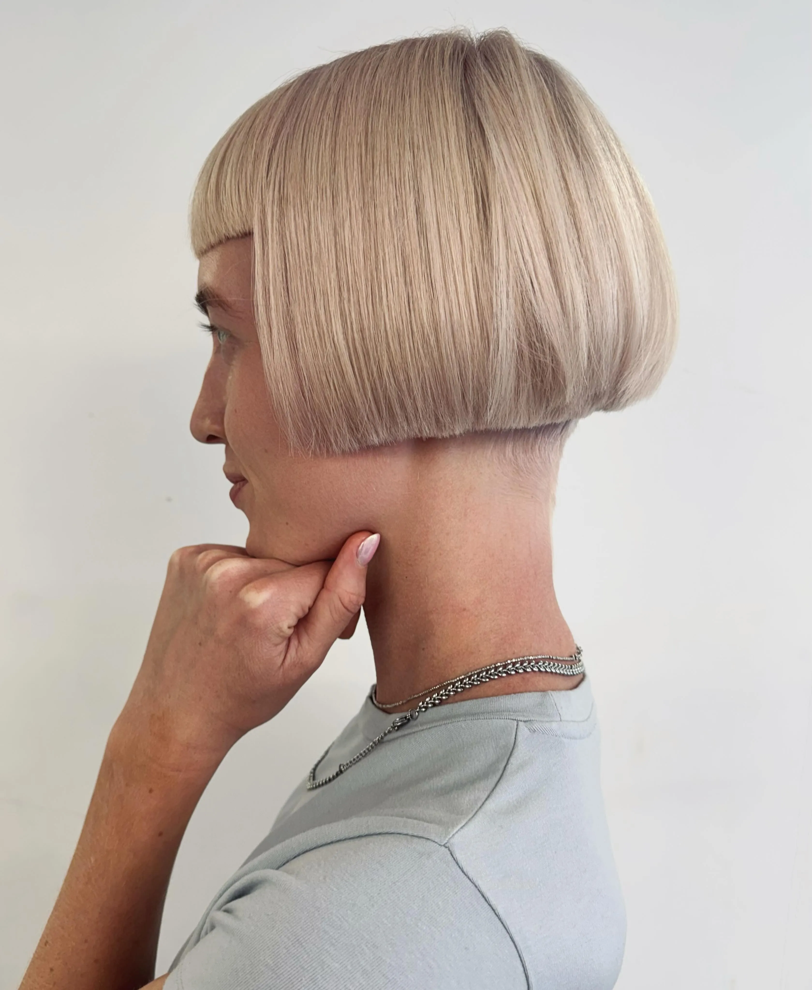rounded jaw bob haircut