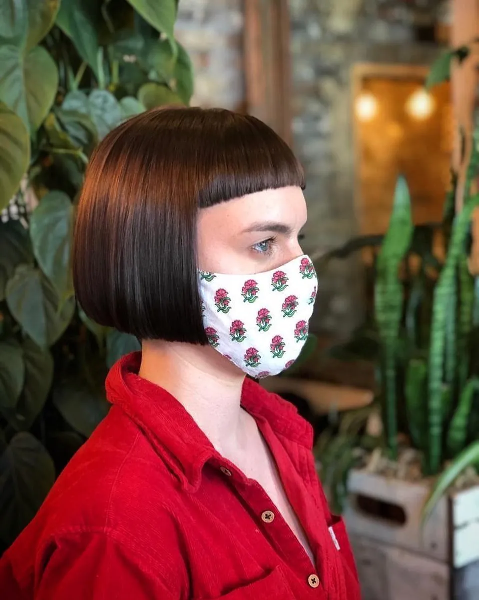 blunt micro bob haircut