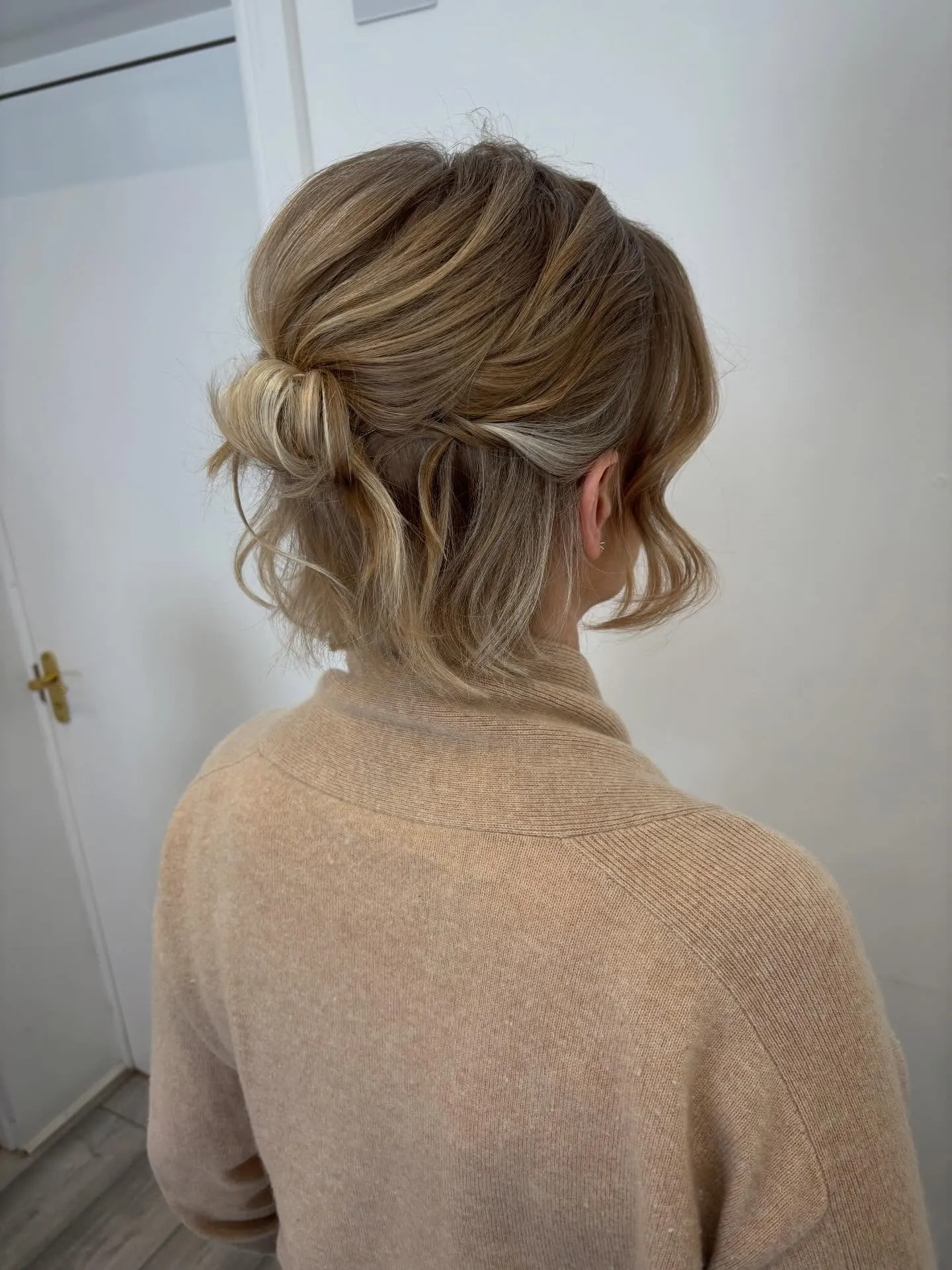 bridesmaid-hairstyles-for-short-hair