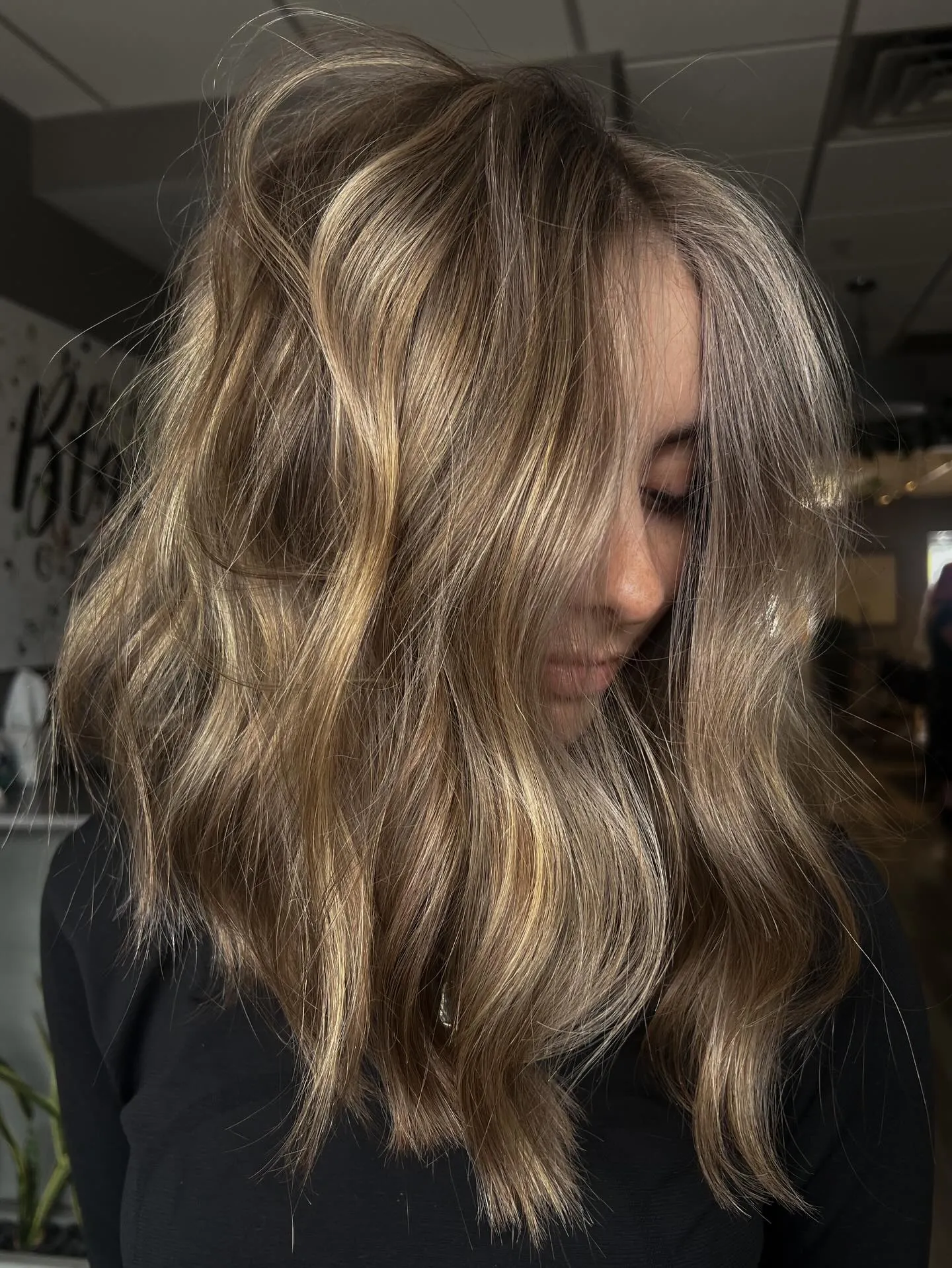 Tousled Bronde Lob