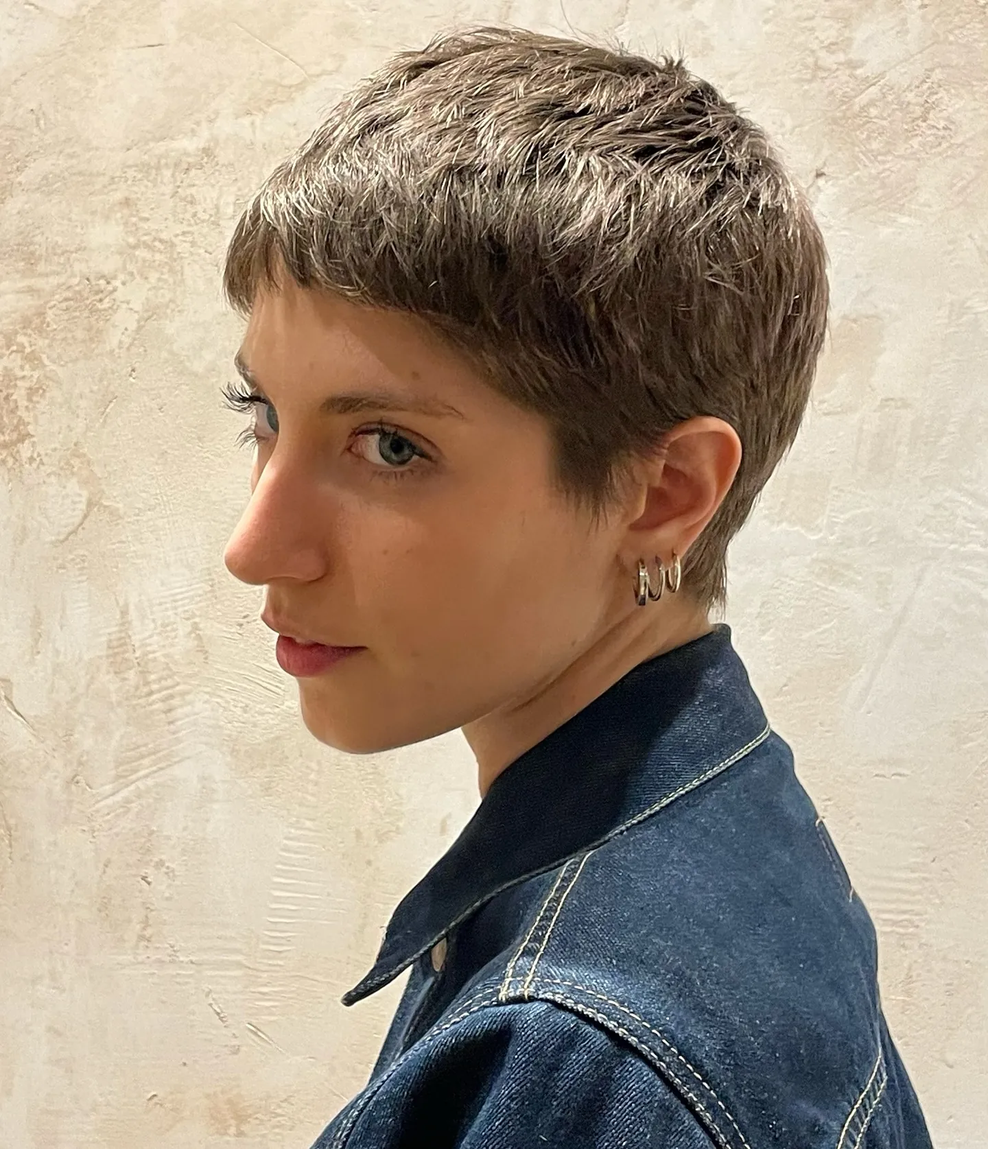 brunette-pixie-haircuts