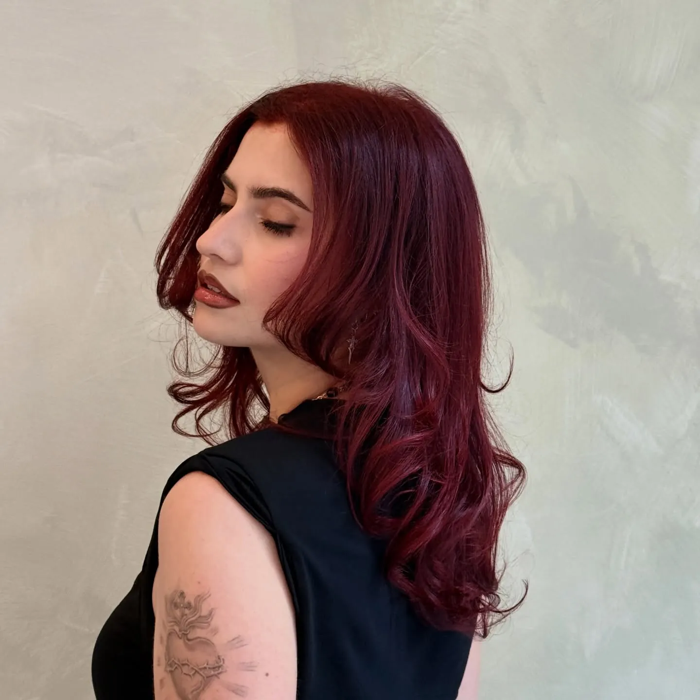 cherry red hair with loose shoulder waves