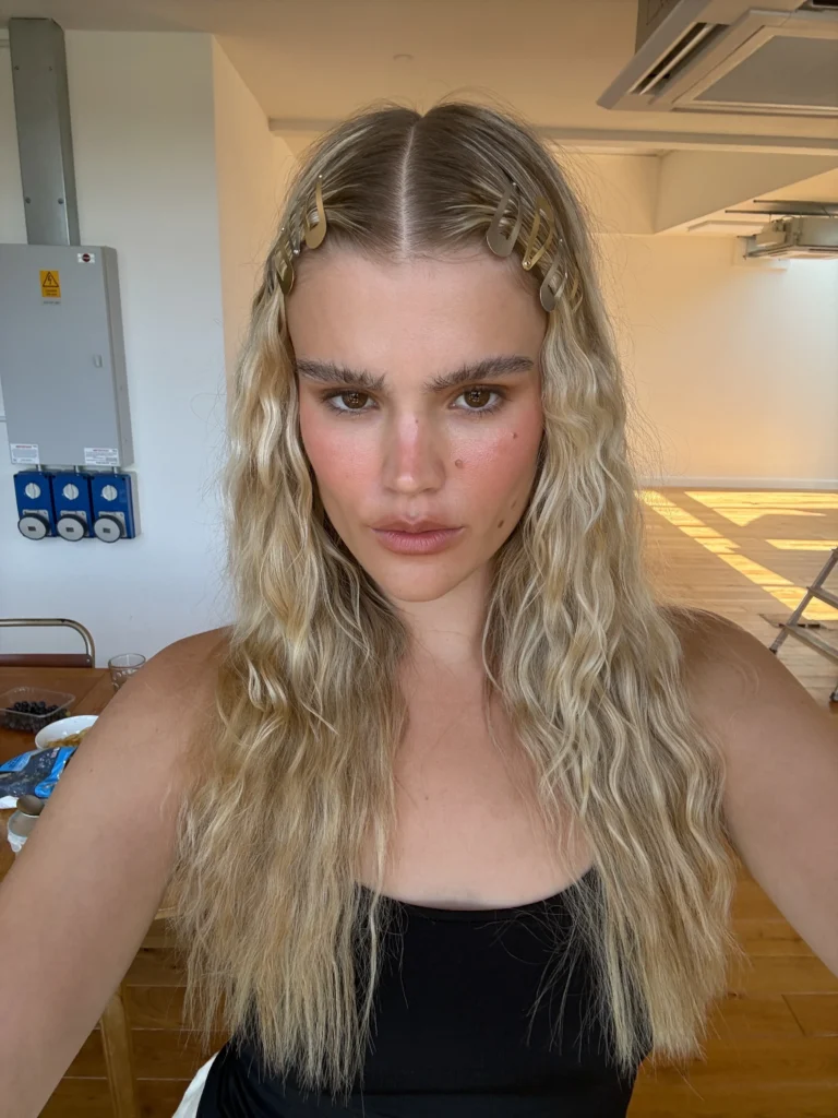 Crimped Hairstyles: 20 Sophisticated Ideas