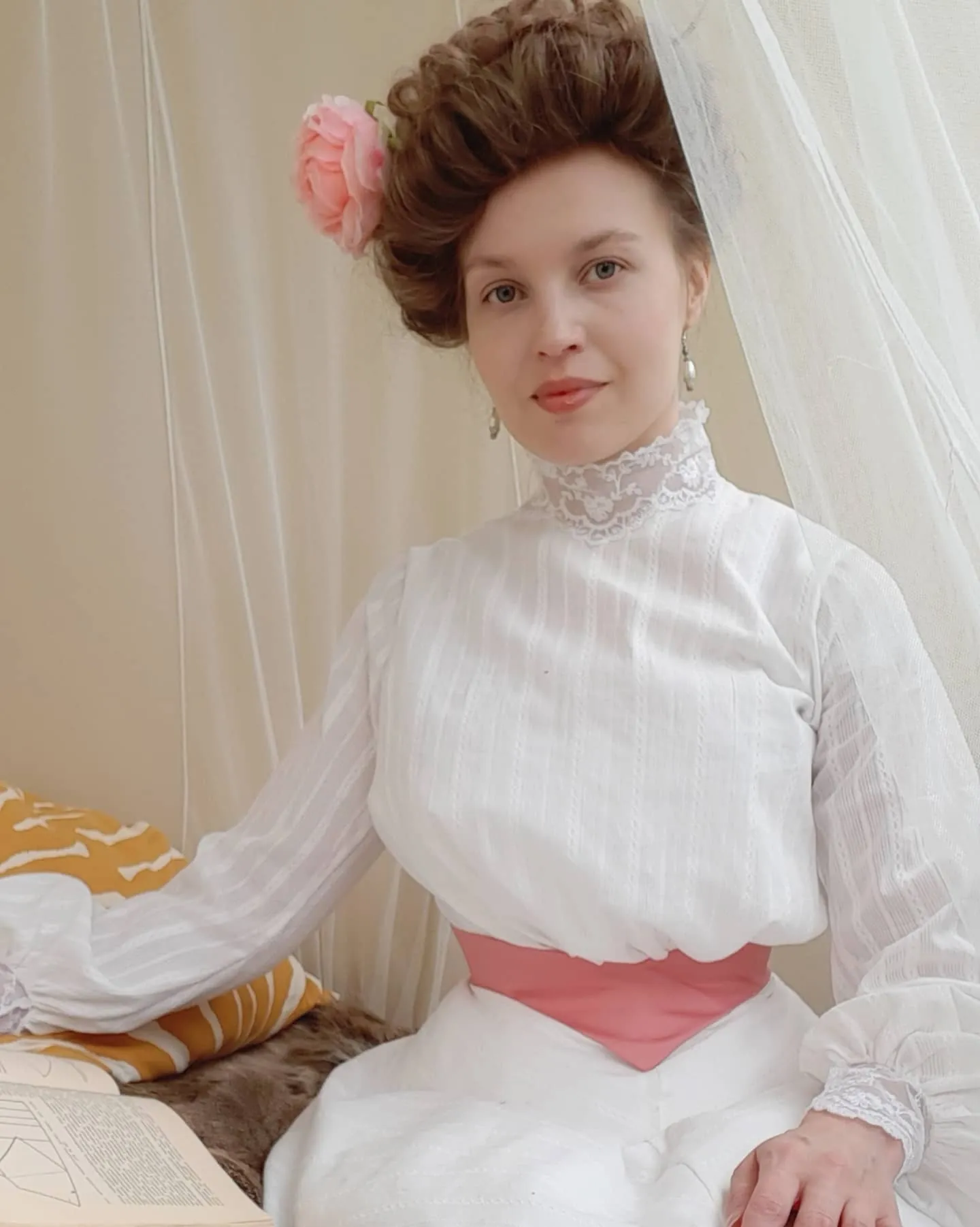 floral pompadour Edwardian-inspired hairstyle