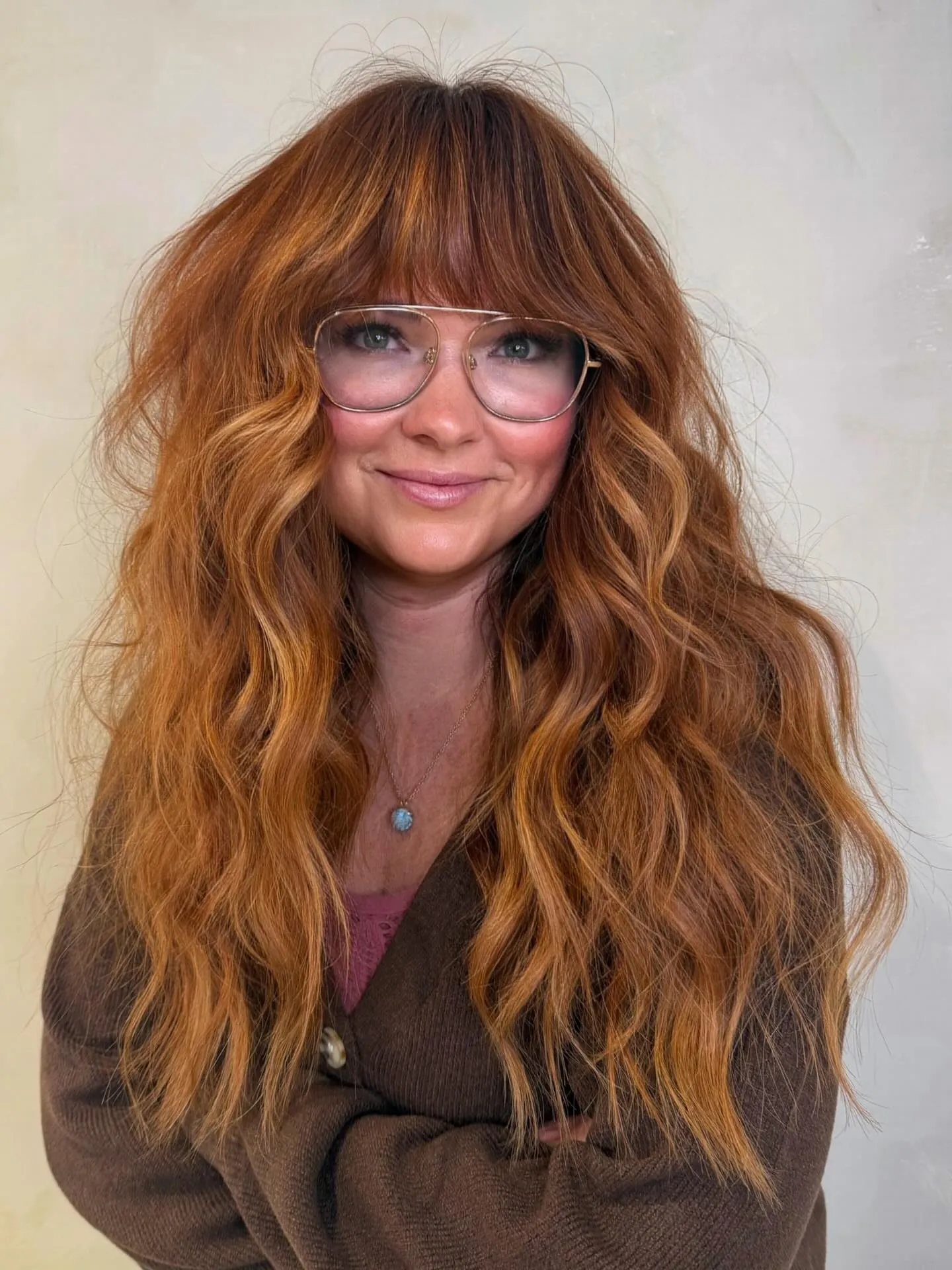 Extra-long wavy layers with full bangs