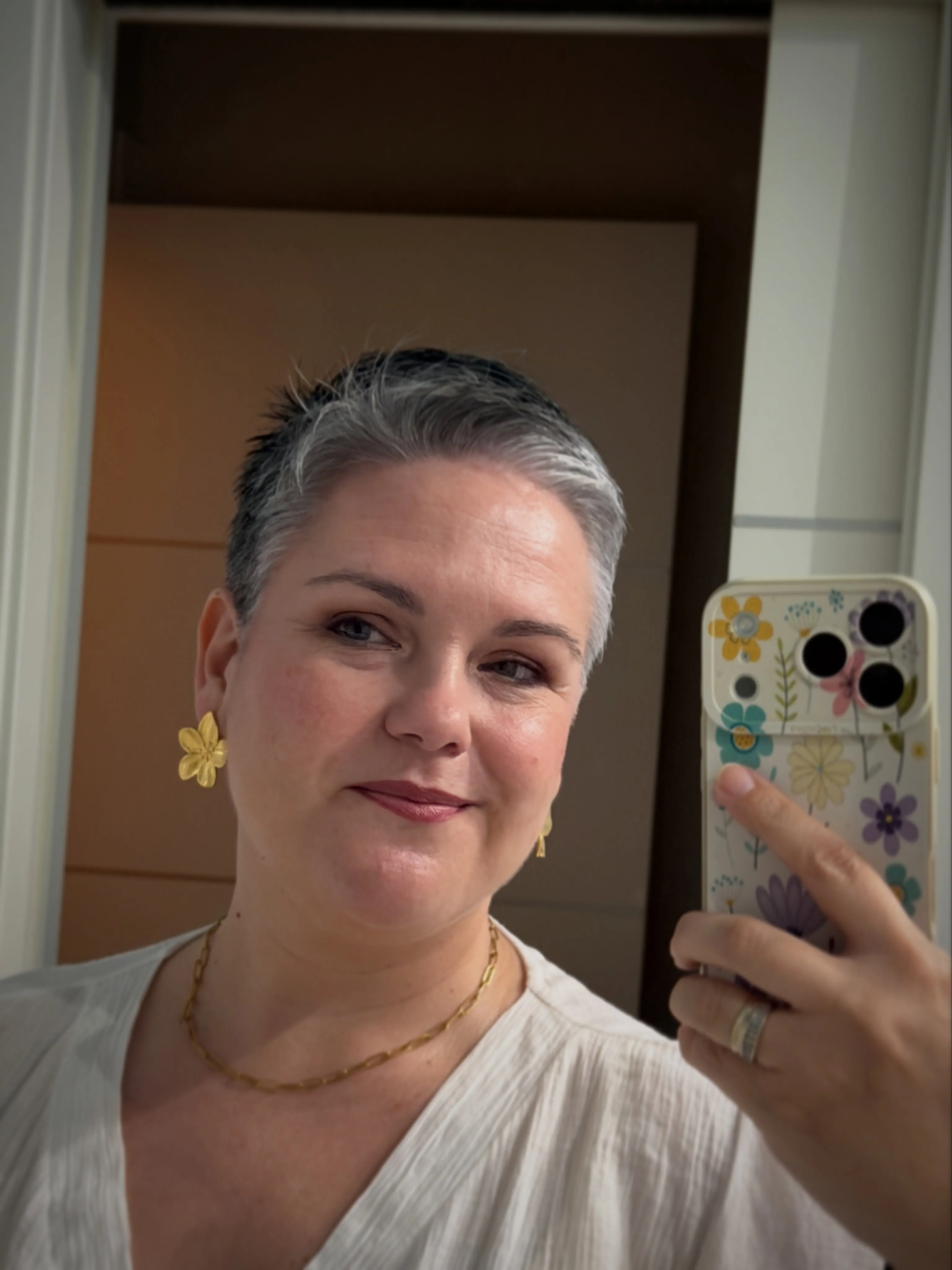 Close-Cropped Gray Pixie in gray and silver hair