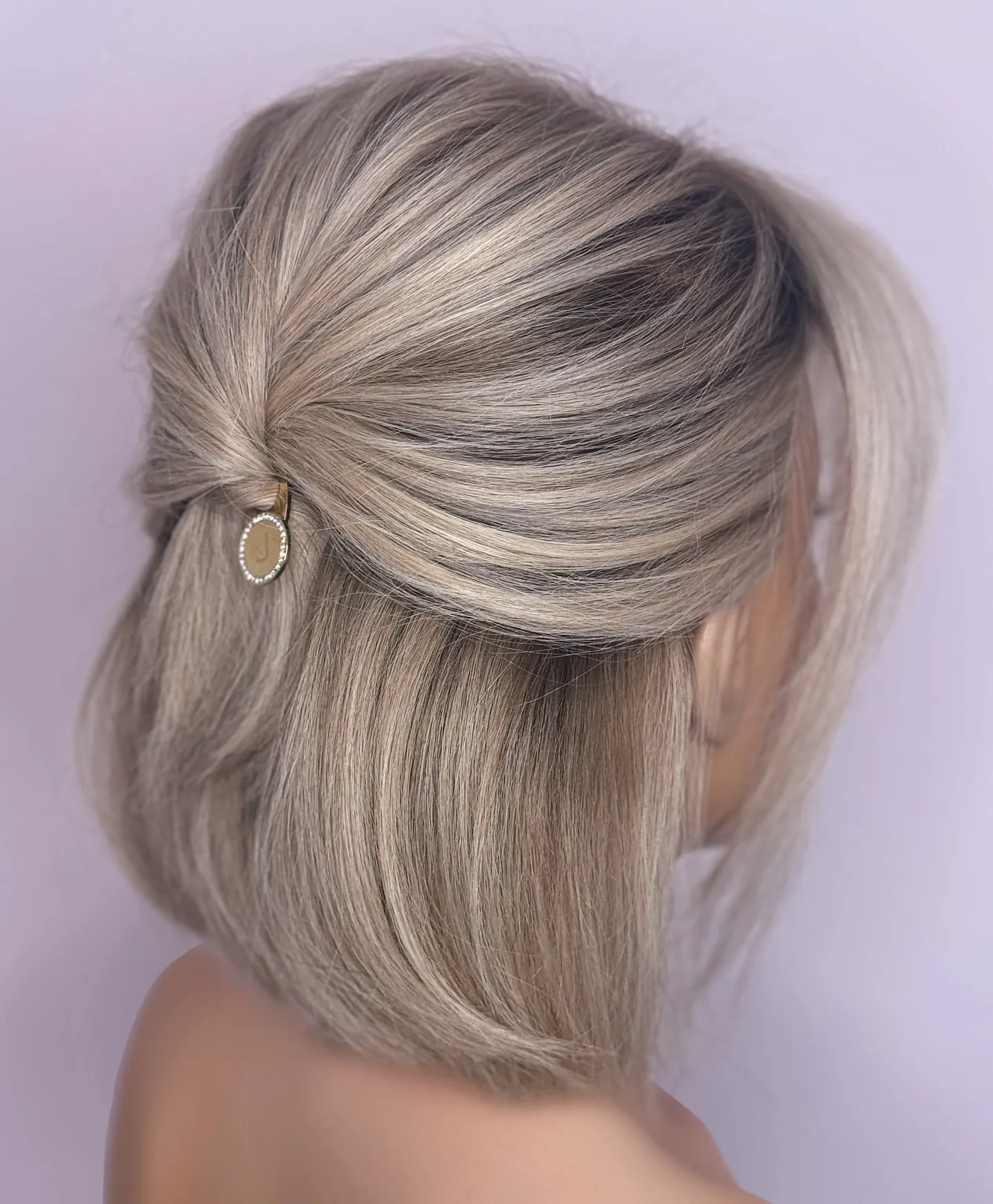 Ring Clip Half-Up