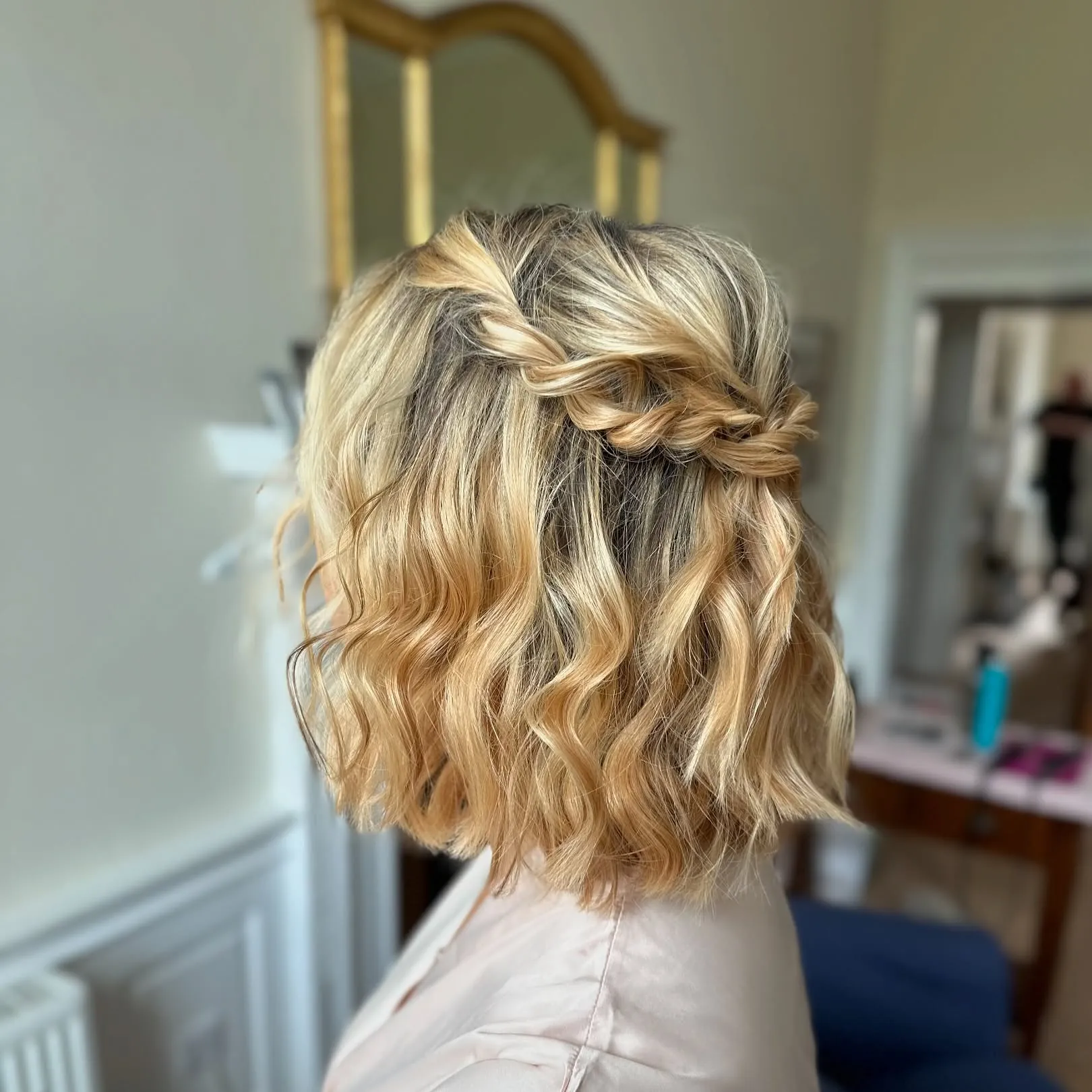 half-up-hairstyles-for-short-hair