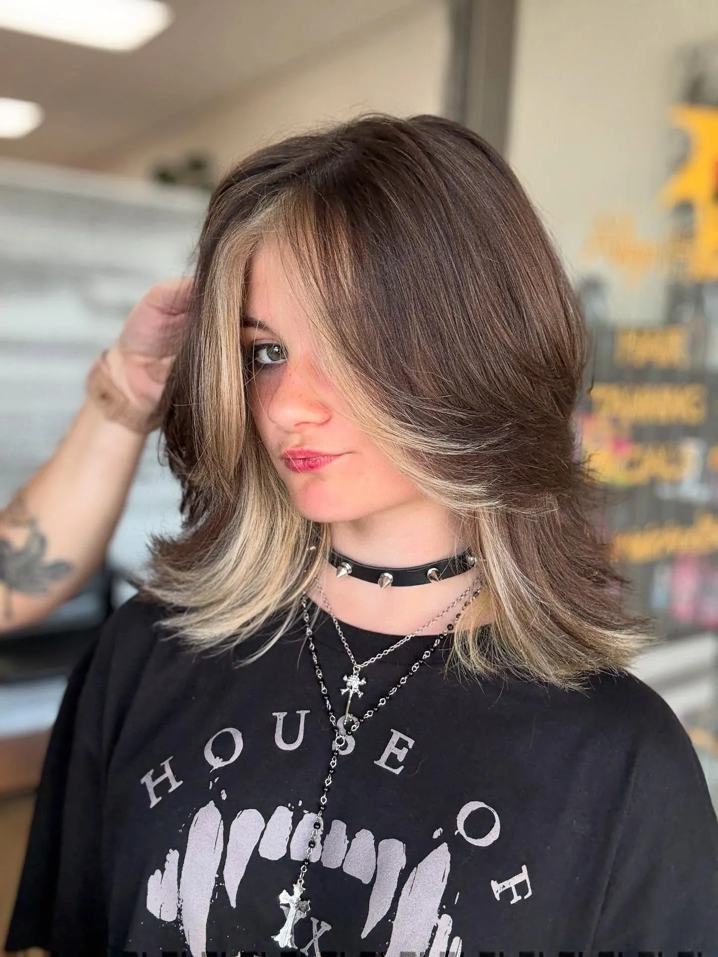 Medium halo haircut with flipped layered ends