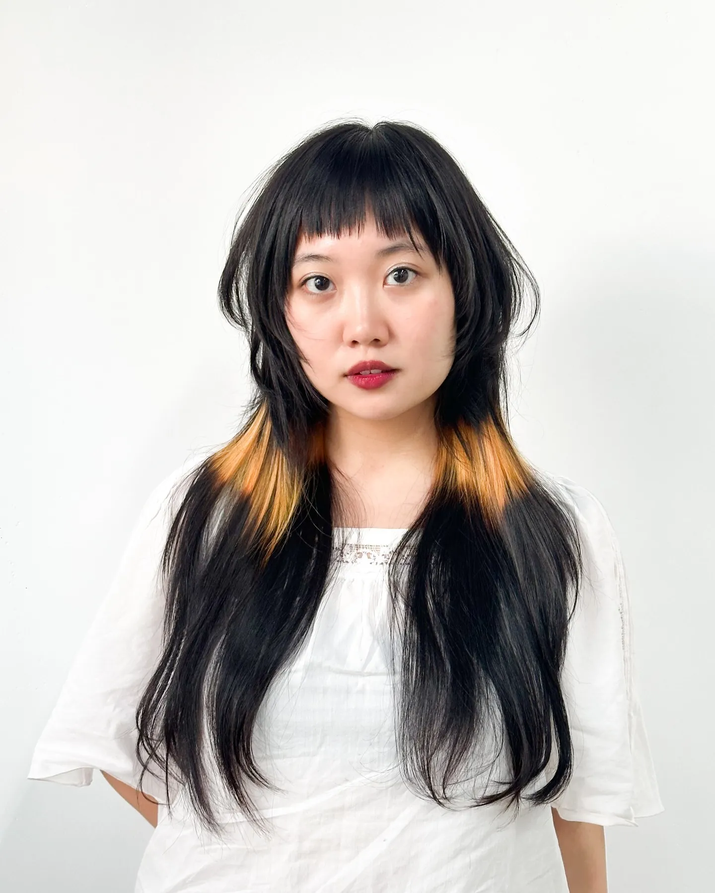 Long black halo layers with bright face framing panels