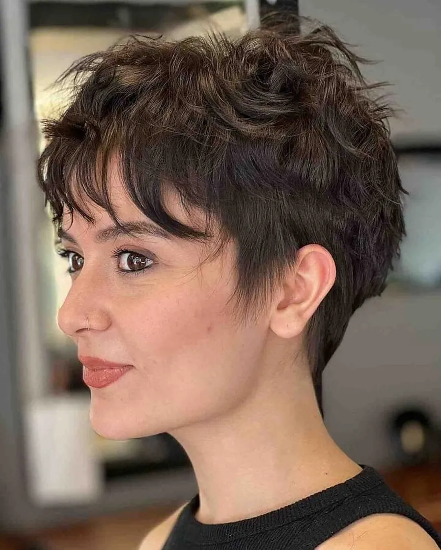 Piecey tapered pixie with textured crown and fringe