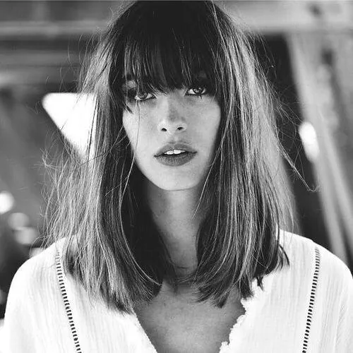 Blunt Full-Fringe Lob