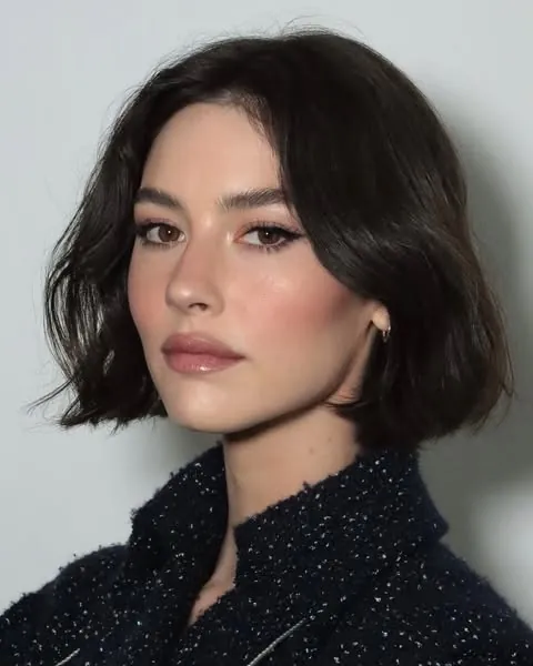 soft wavy bob haircut