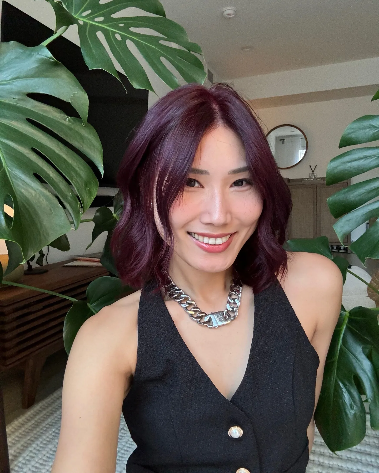Short Mahogany Bob showing mahogany hair colour