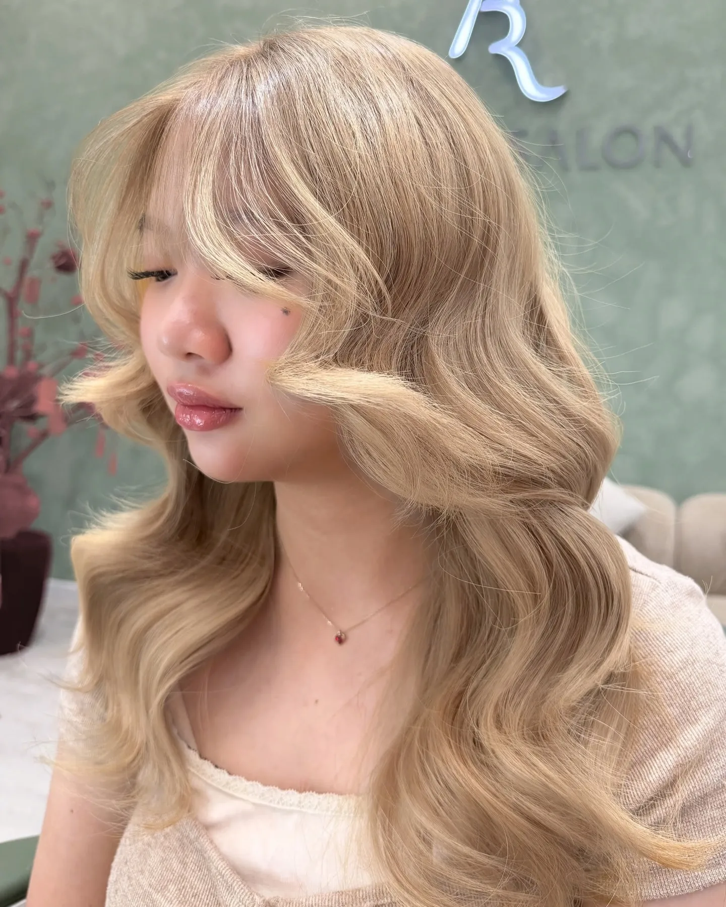 milk-tea-blonde-hair