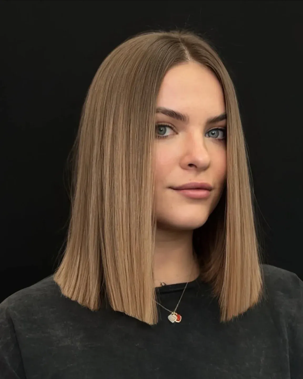 Sleek Shoulder Lob
