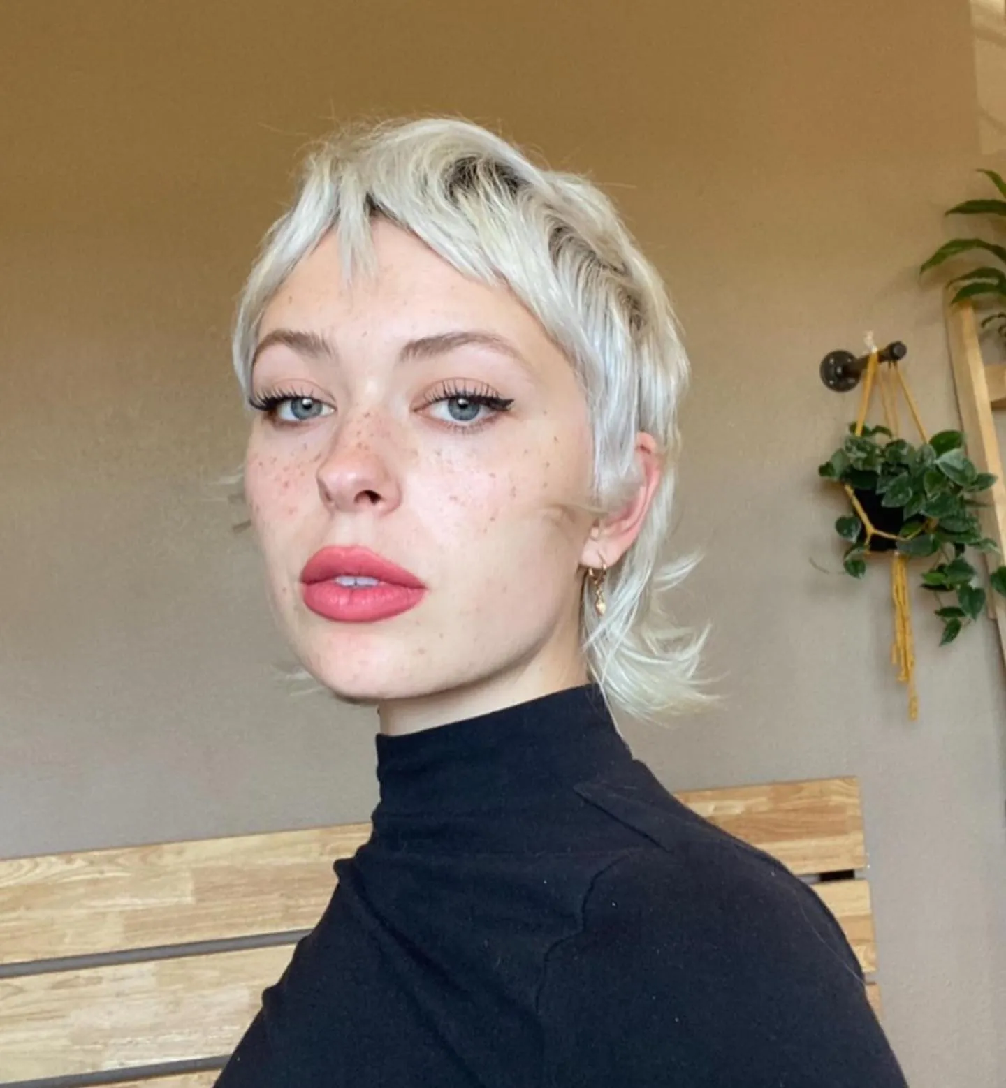 Platinum Piecey Pixie