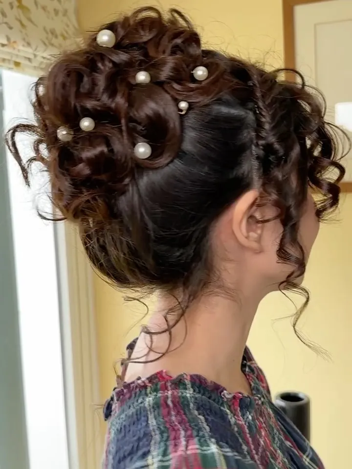Pearl Curl Updo