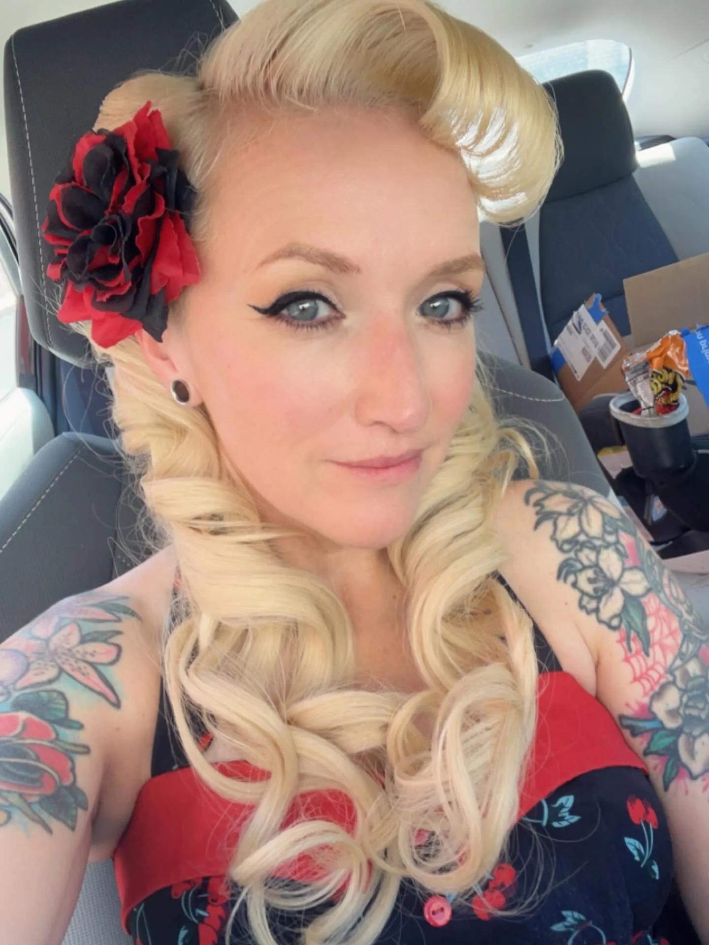 Blonde Flower Curls