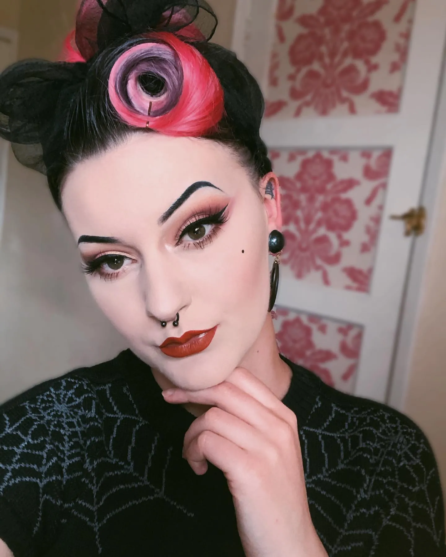 Single Victory Roll