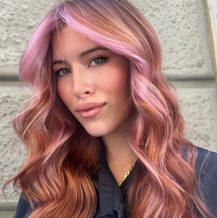 rose brown hair with pink-toned waves