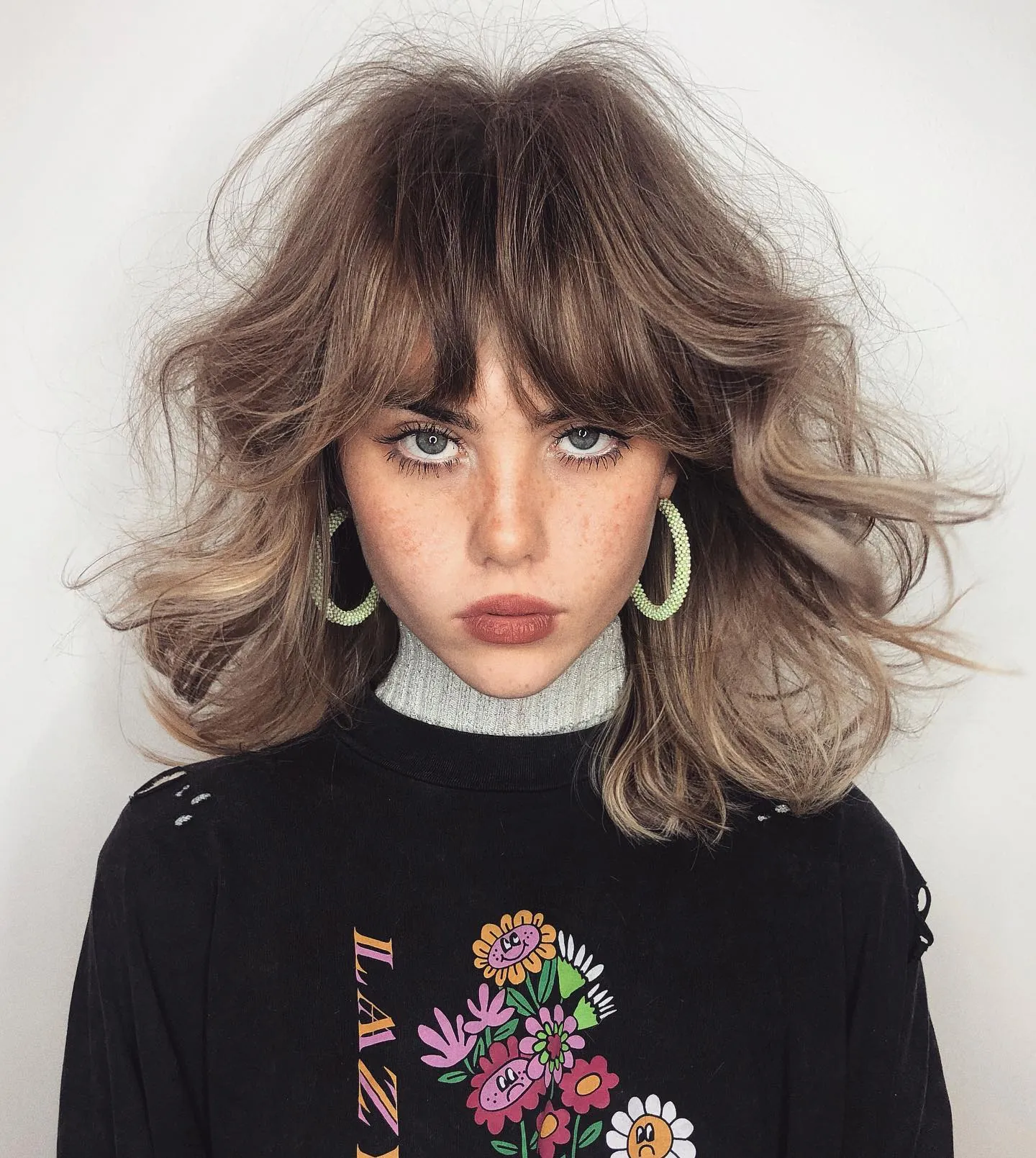 Voluminous Layered Shag with 1990s-inspired layers