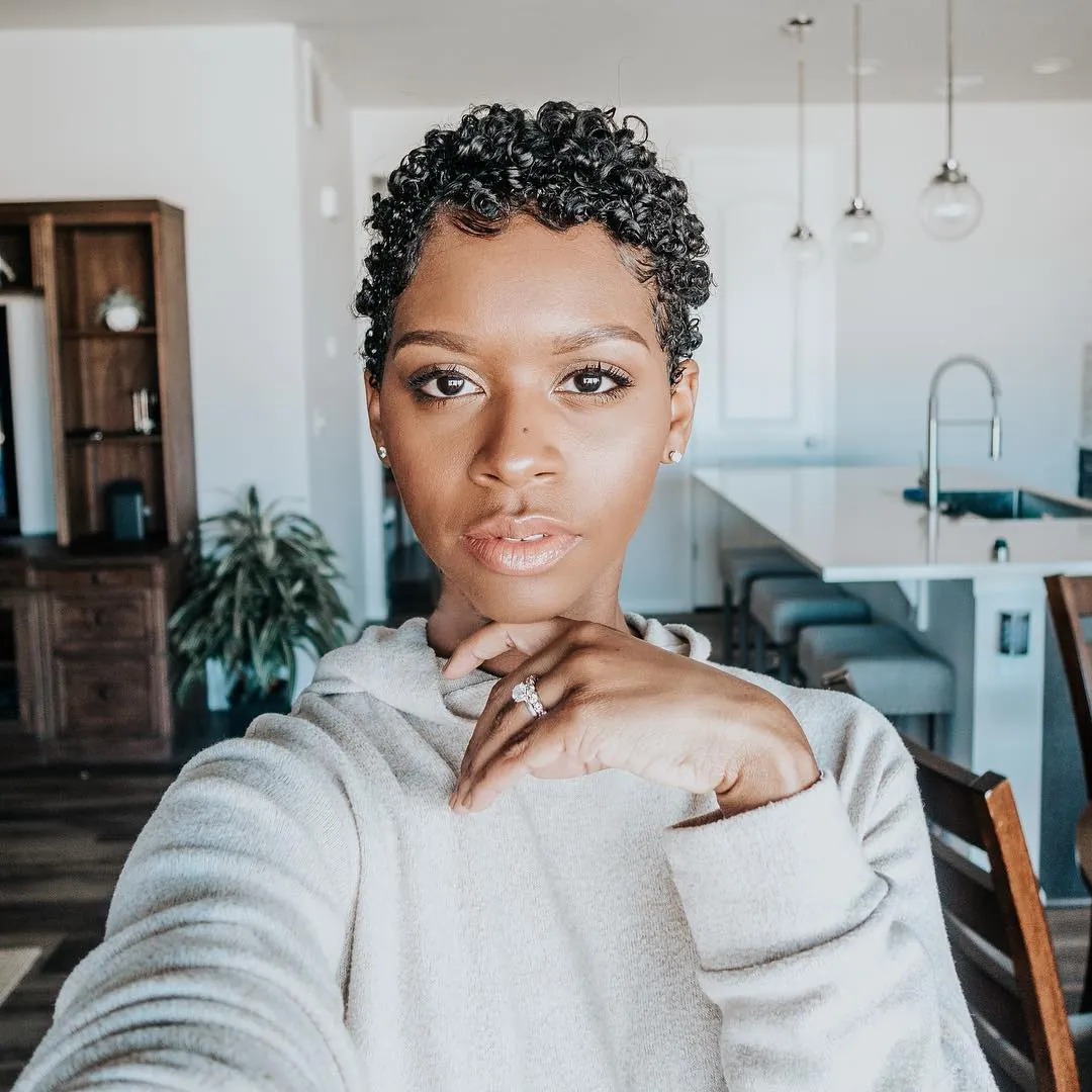 Mini Afro hairstyle
